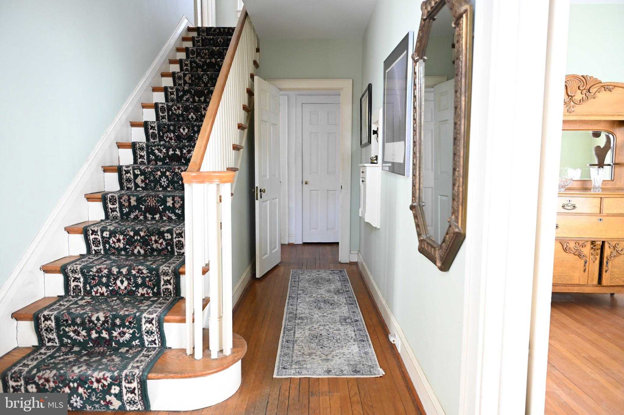 1401 Pine St photo 6