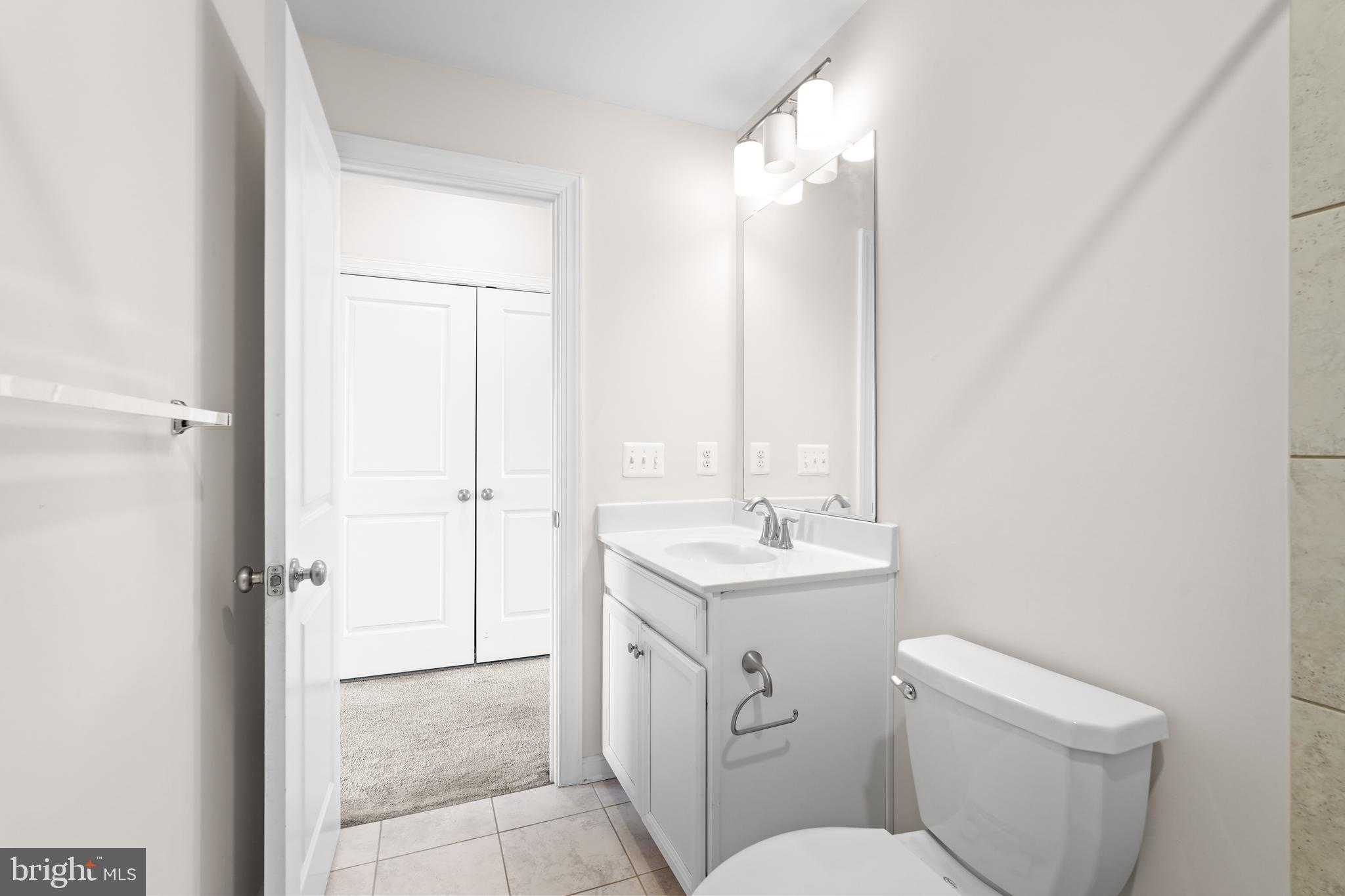 4711 Cherokee St photo 35