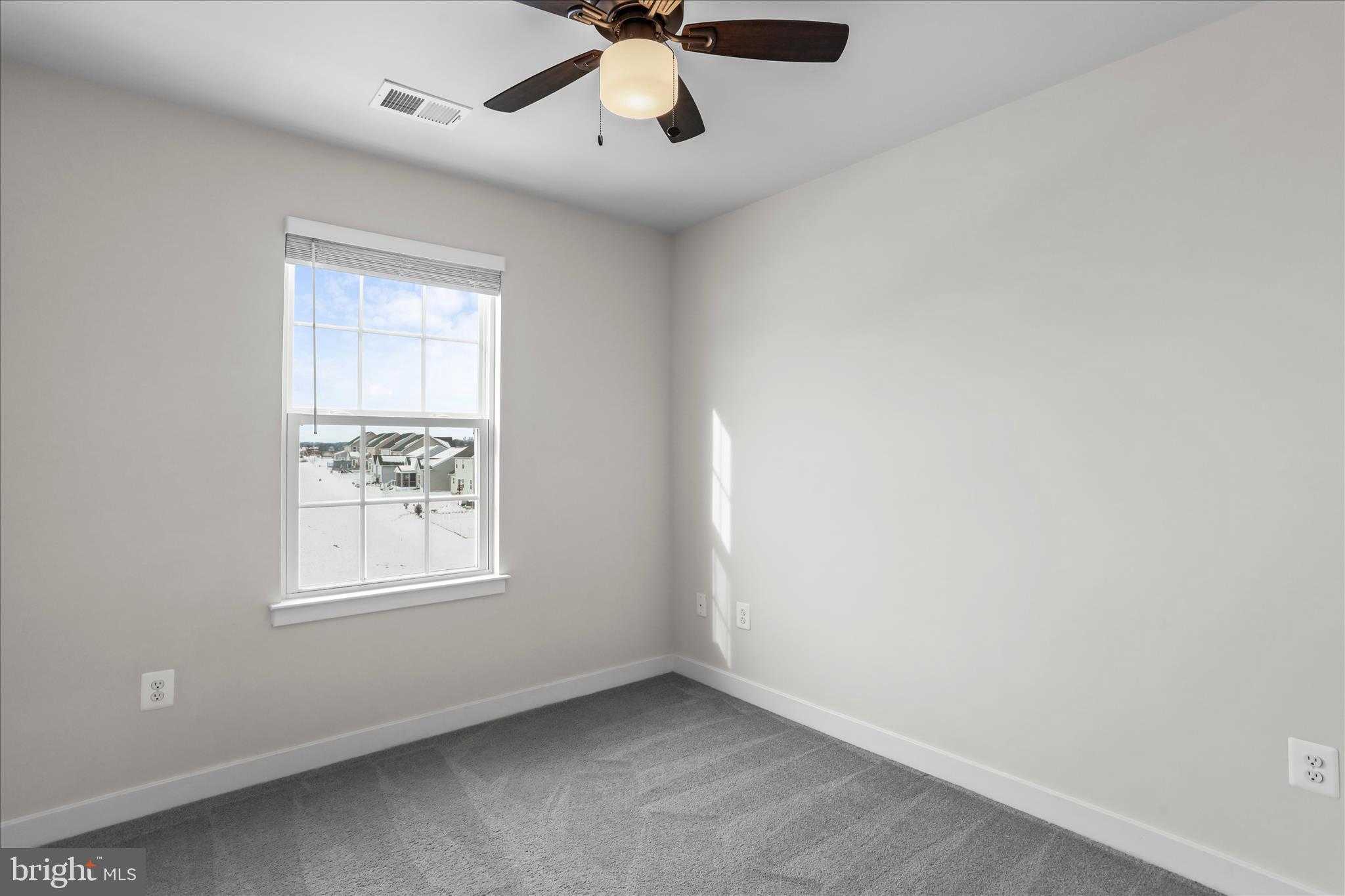 213 Montreal Way photo 21