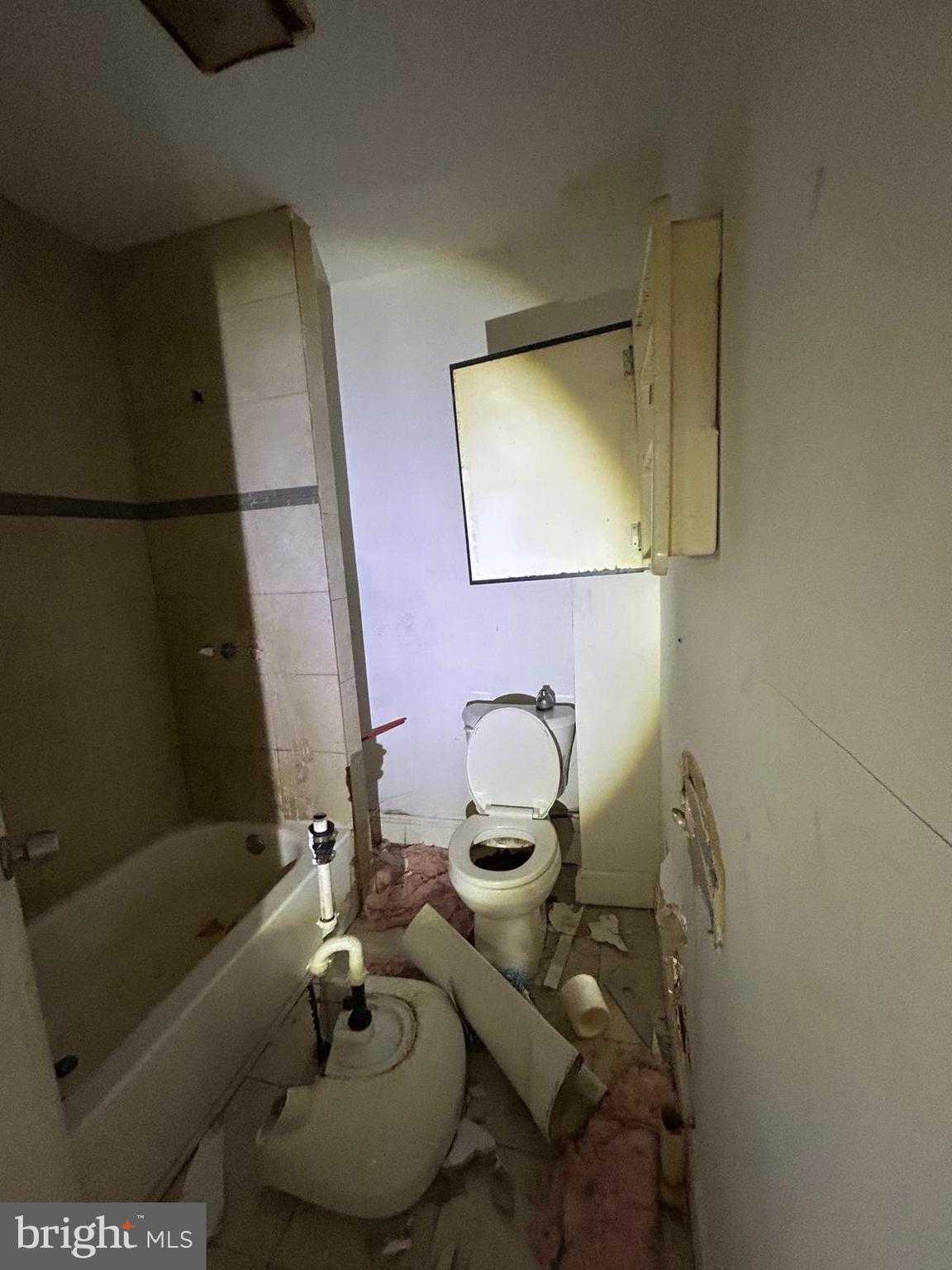 3323 Mutter St photo 7