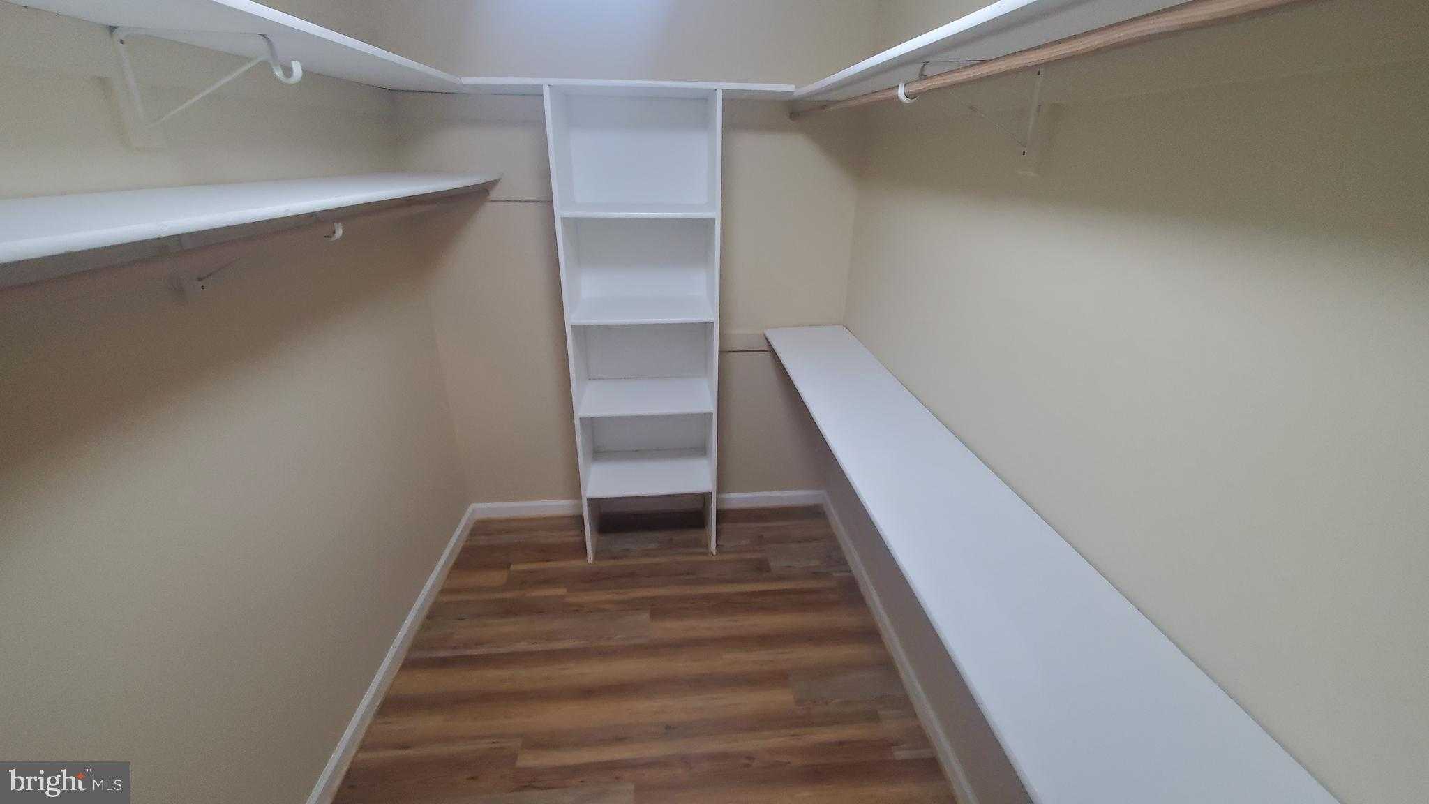 1292 Ox Rd Unit F8 photo 13