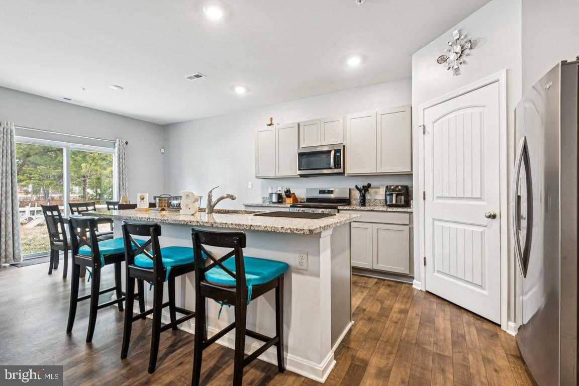 303 Terrapin Cir photo 4