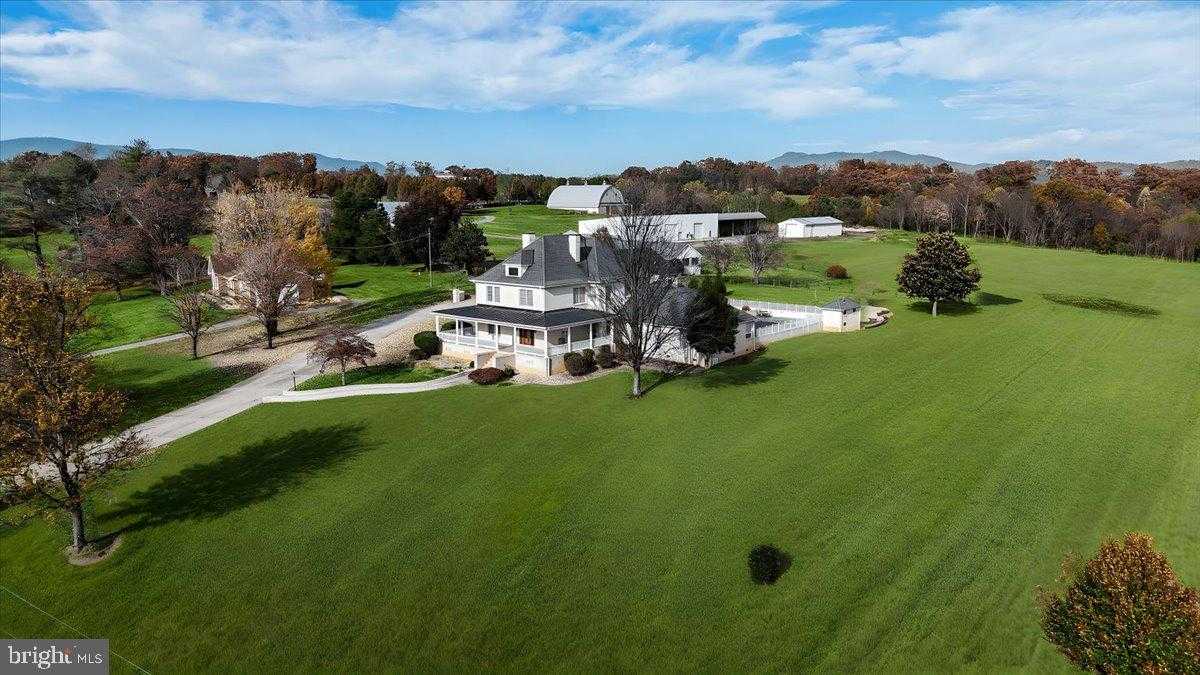 4059 Lowry Rd photo 2