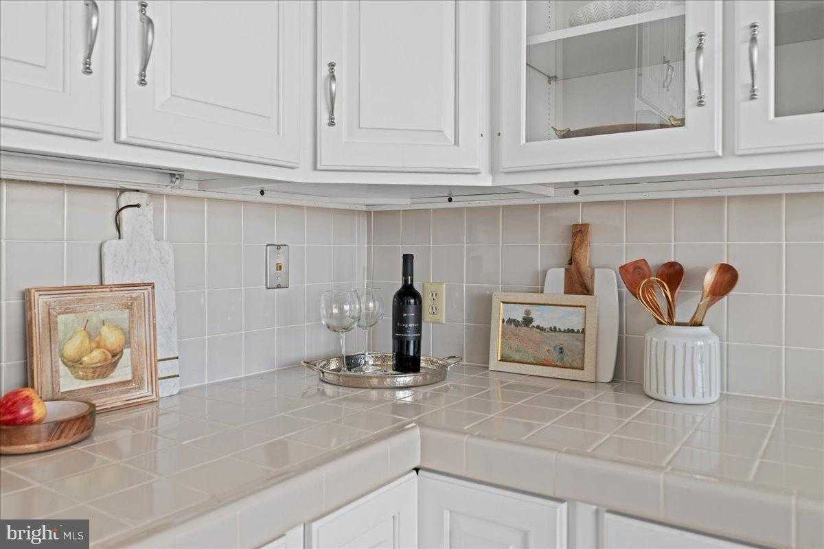 4059 Lowry Rd photo 34