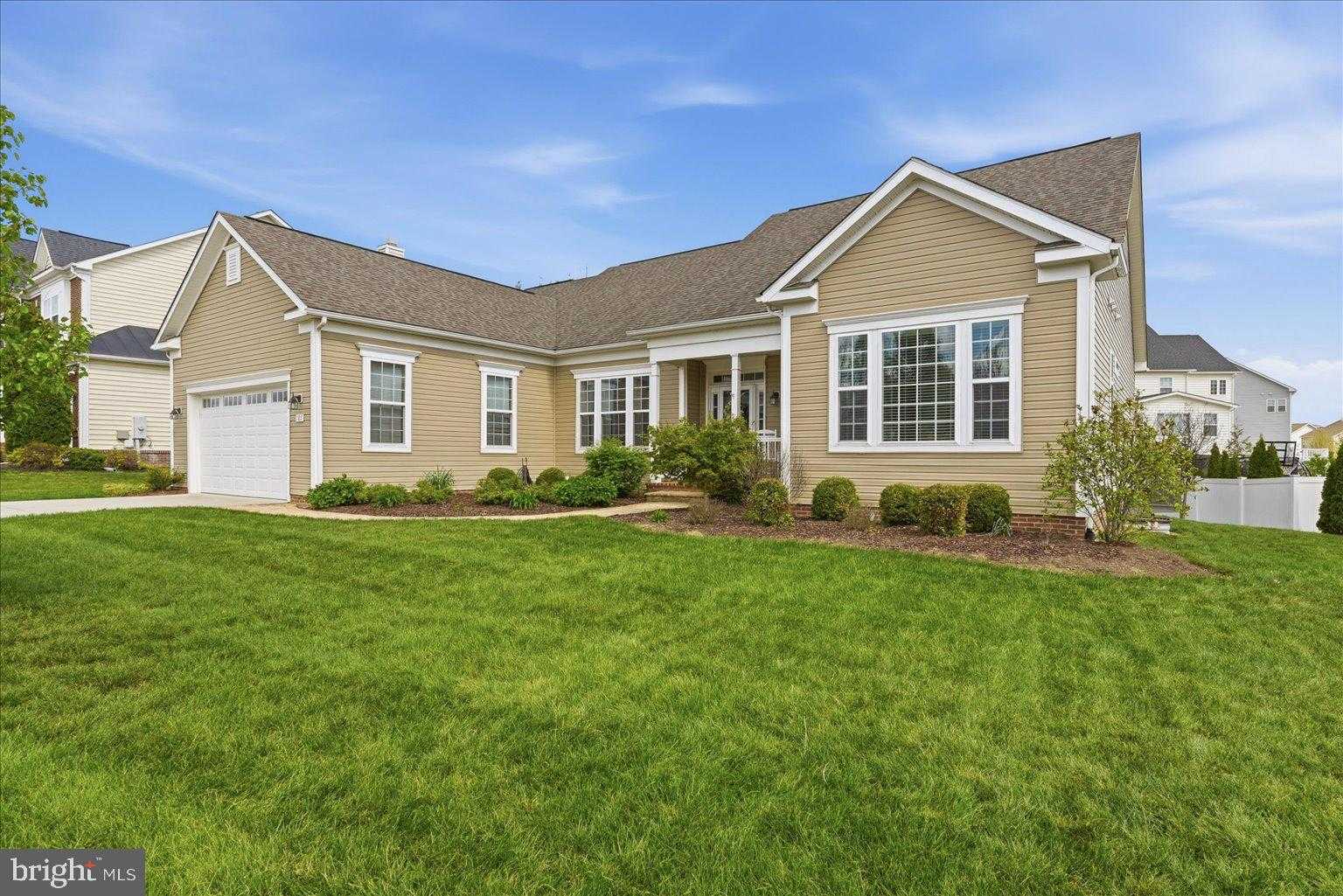 105 Ladysmith Dr photo 2