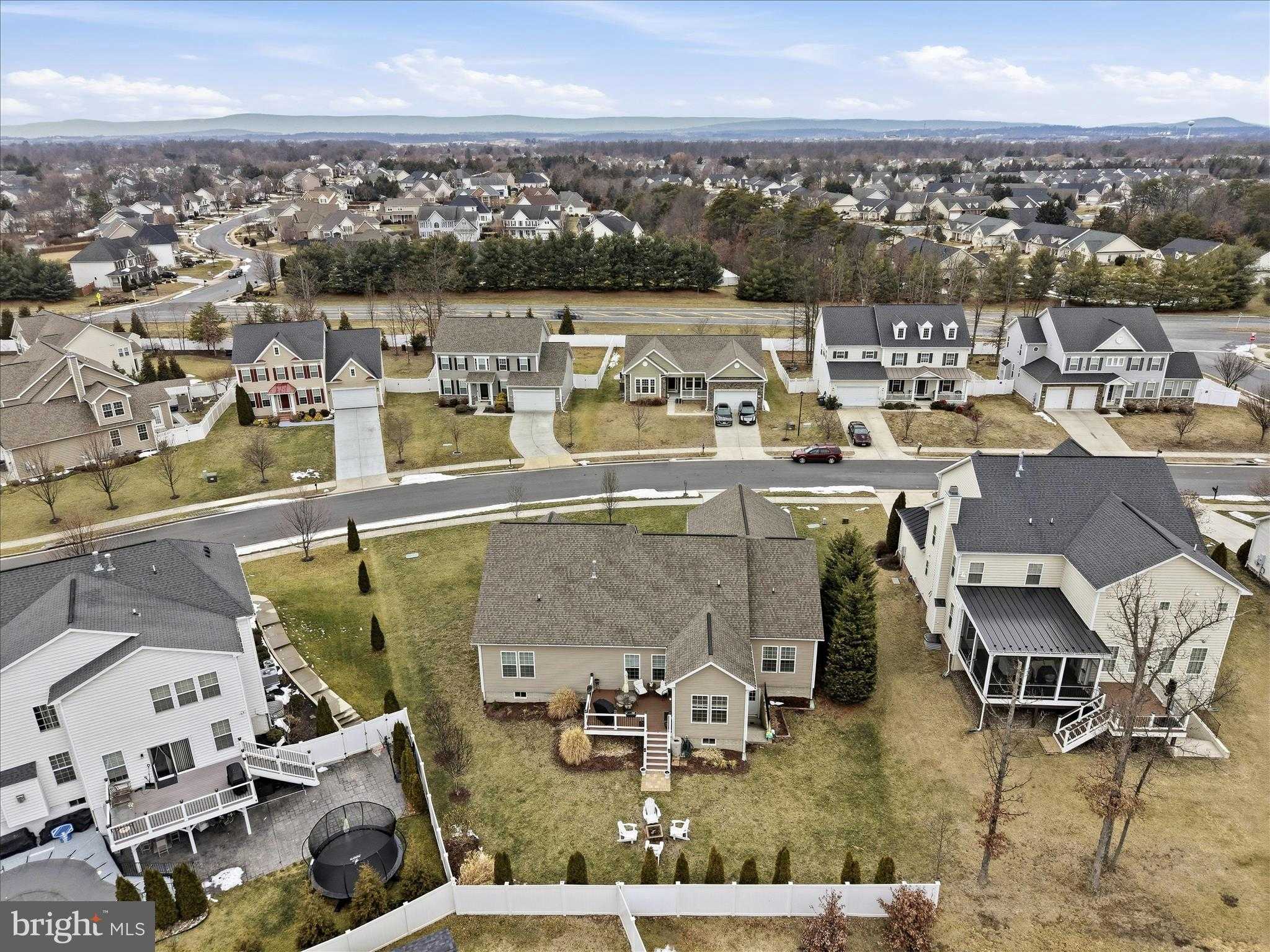 105 Ladysmith Dr photo 64