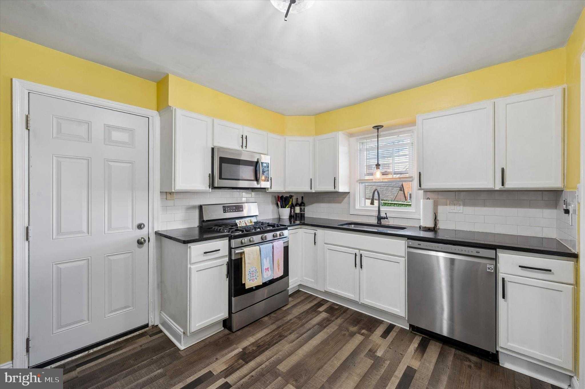 114 Providence Rd photo 10