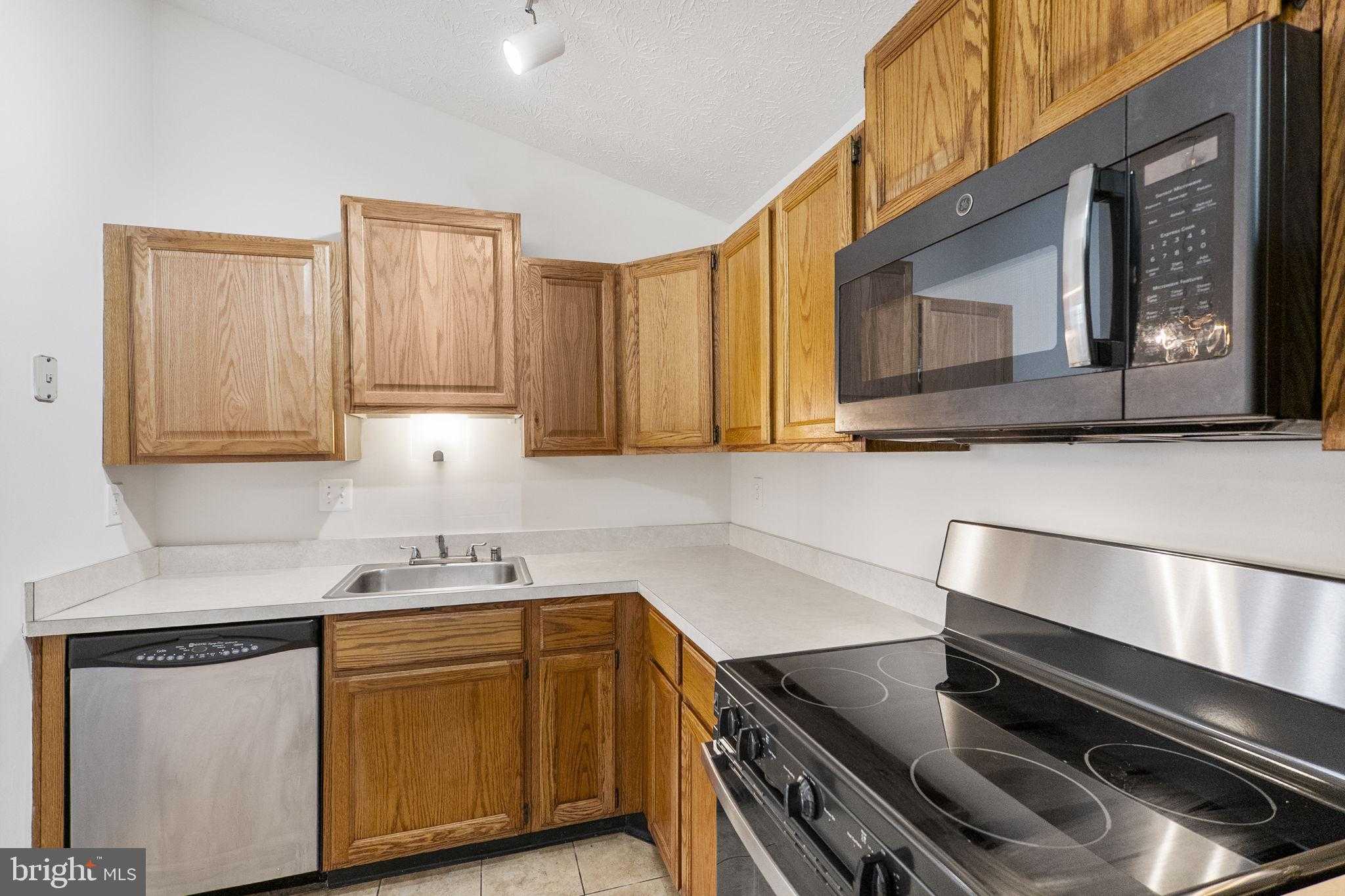 2141 Wainwright CT Unit 2a photo 13