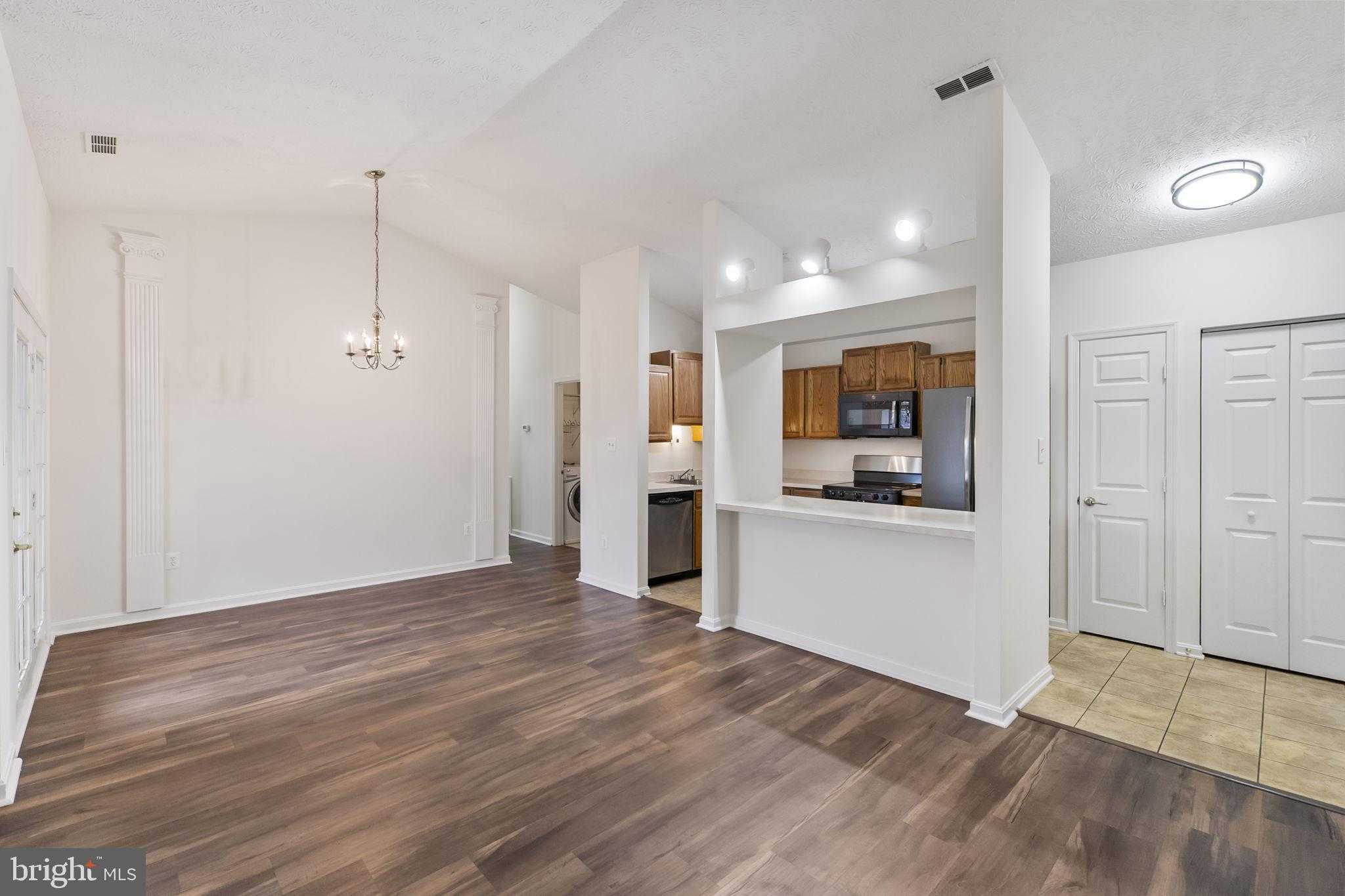 2141 Wainwright CT Unit 2a photo 6