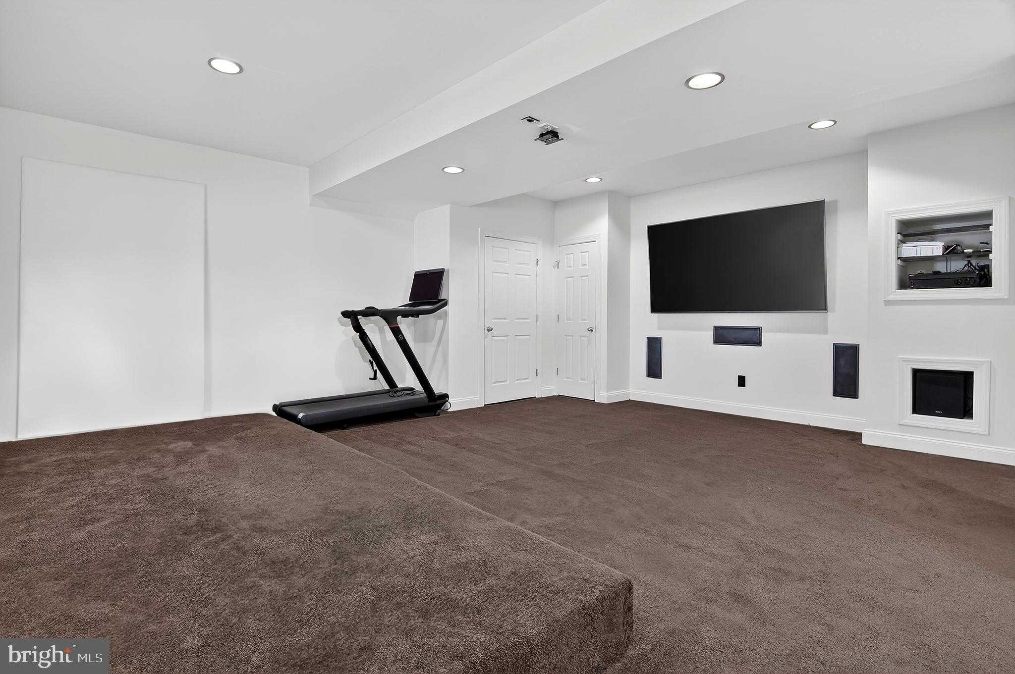 7110 Chesapeake Village Blvd photo 18