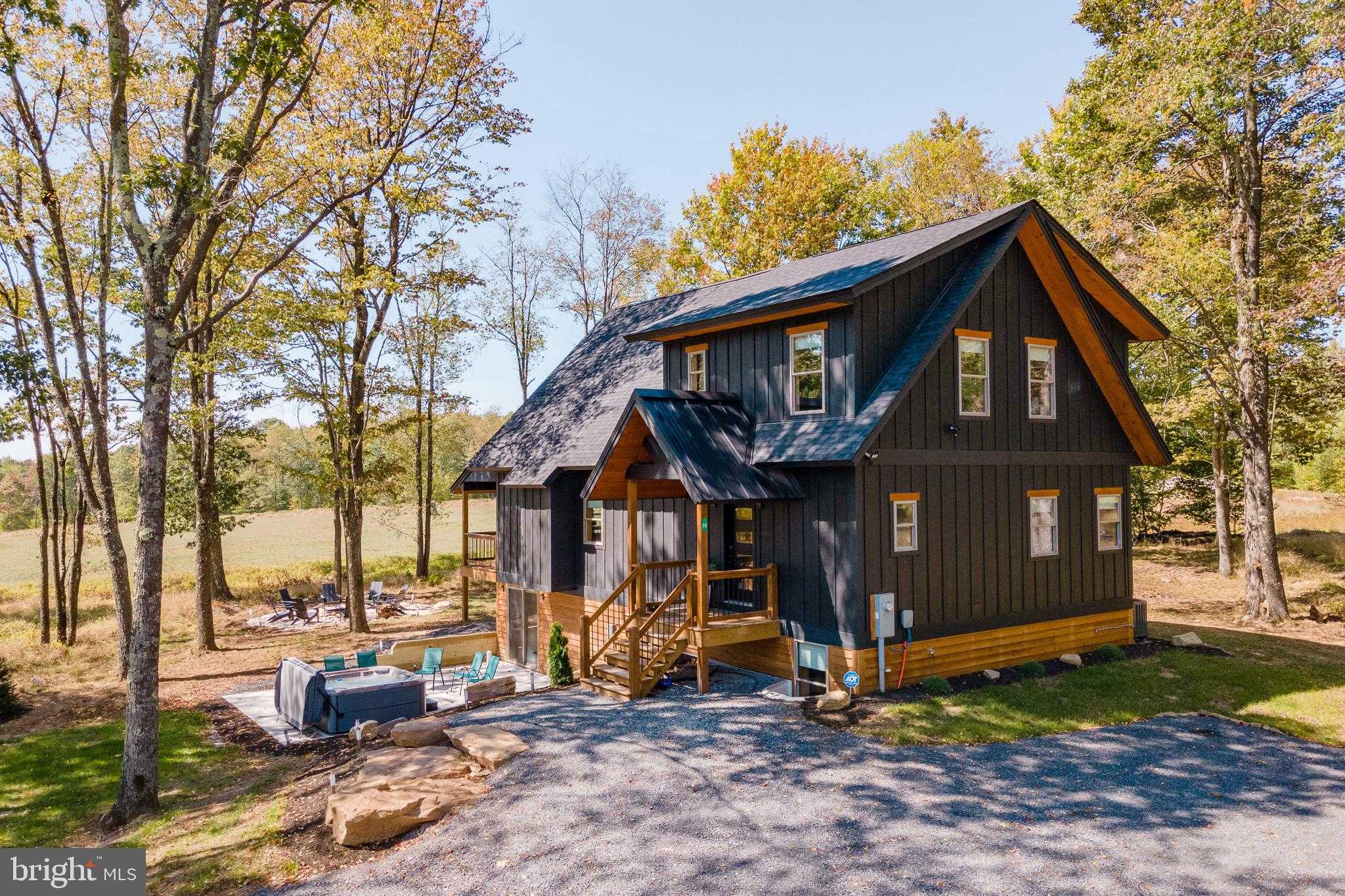 36 Irwin Way photo 3