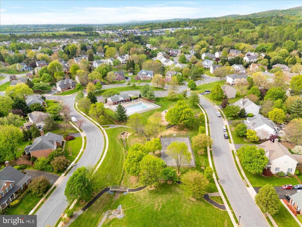 2503 Coleridge Dr photo 35