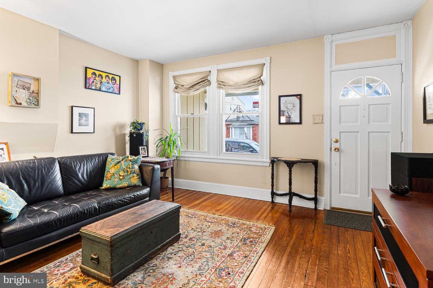 416 Cedar St photo 3