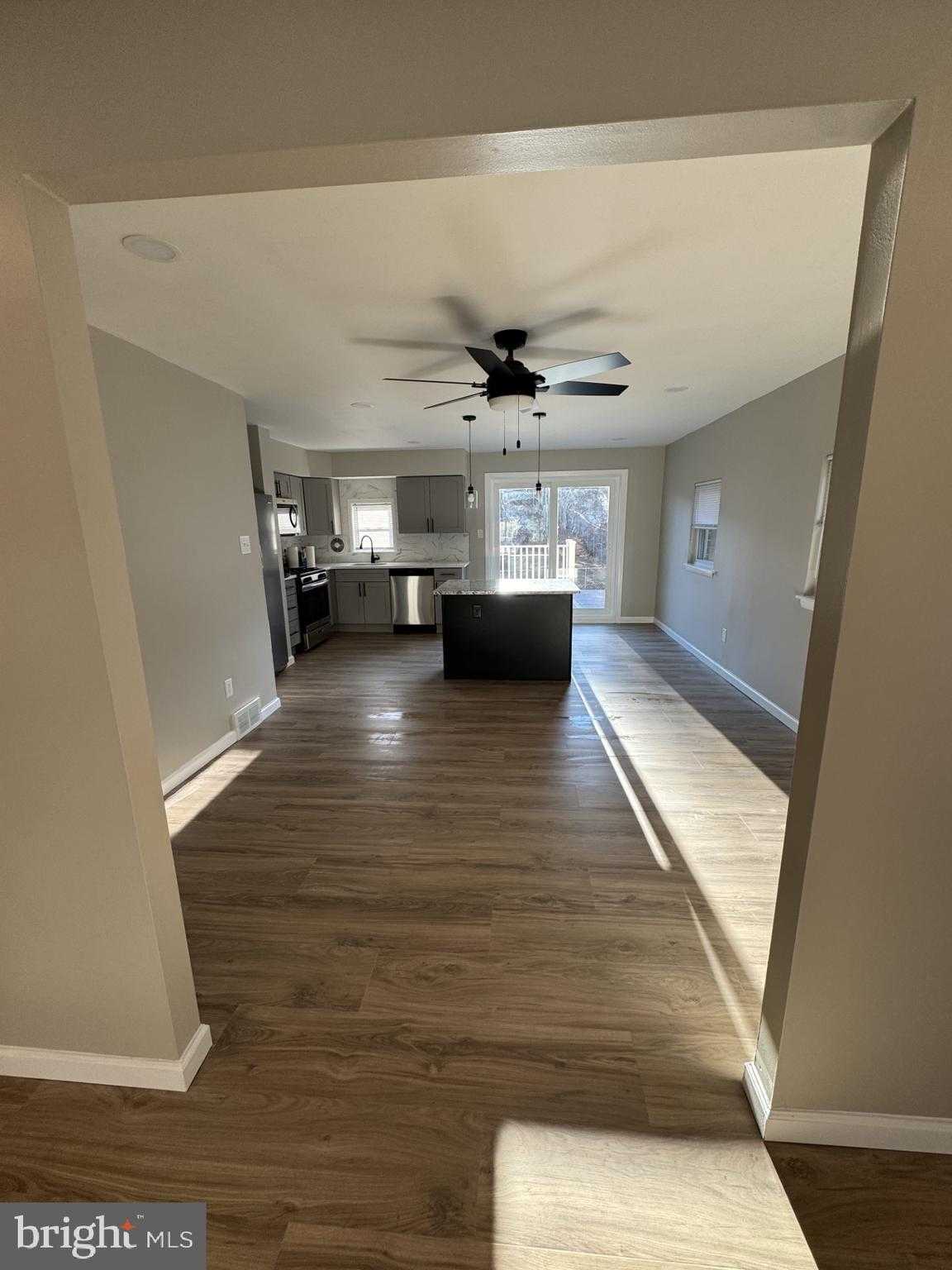 120 Abbey Ter photo 3