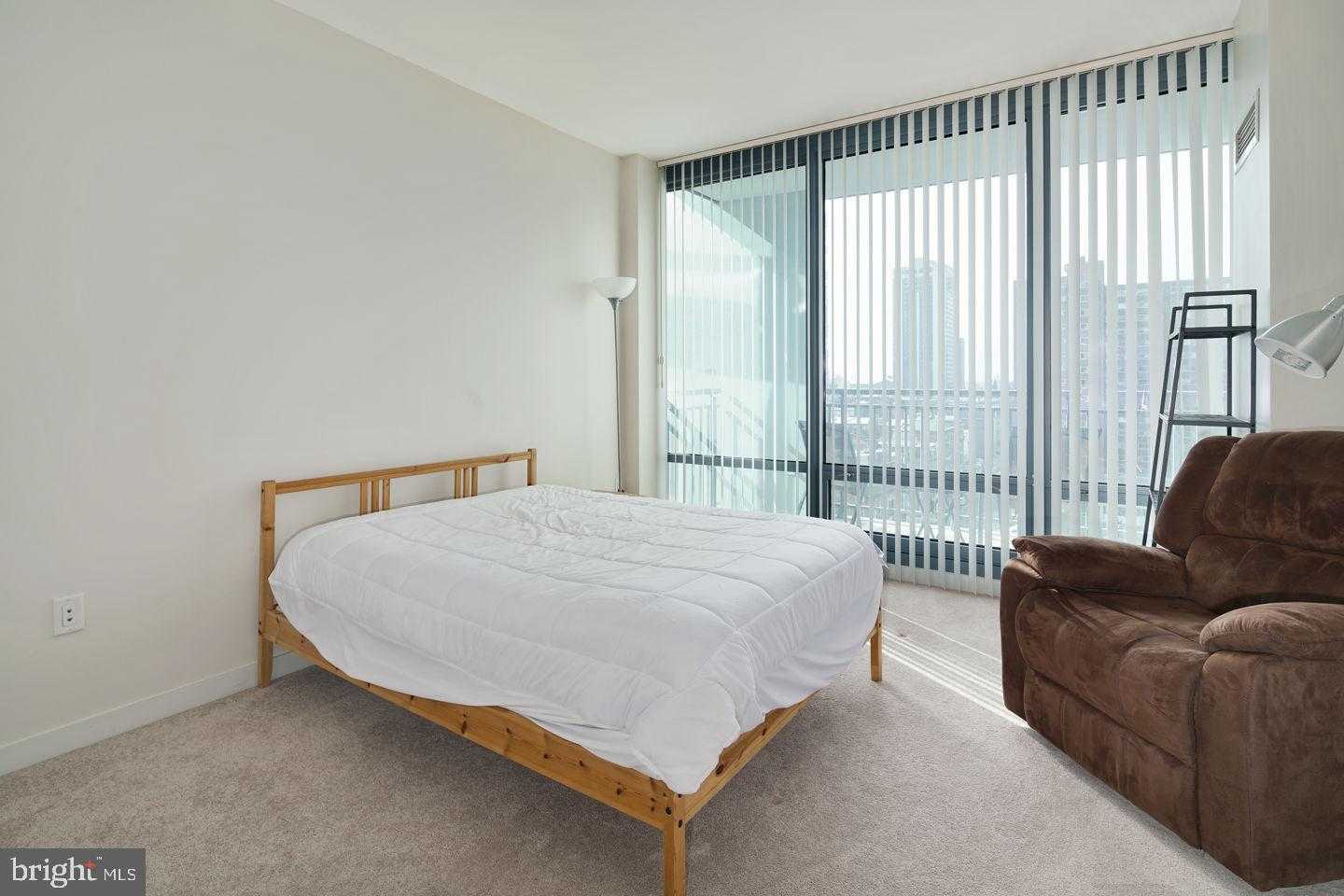 2101 Market St Unit 805 photo 13