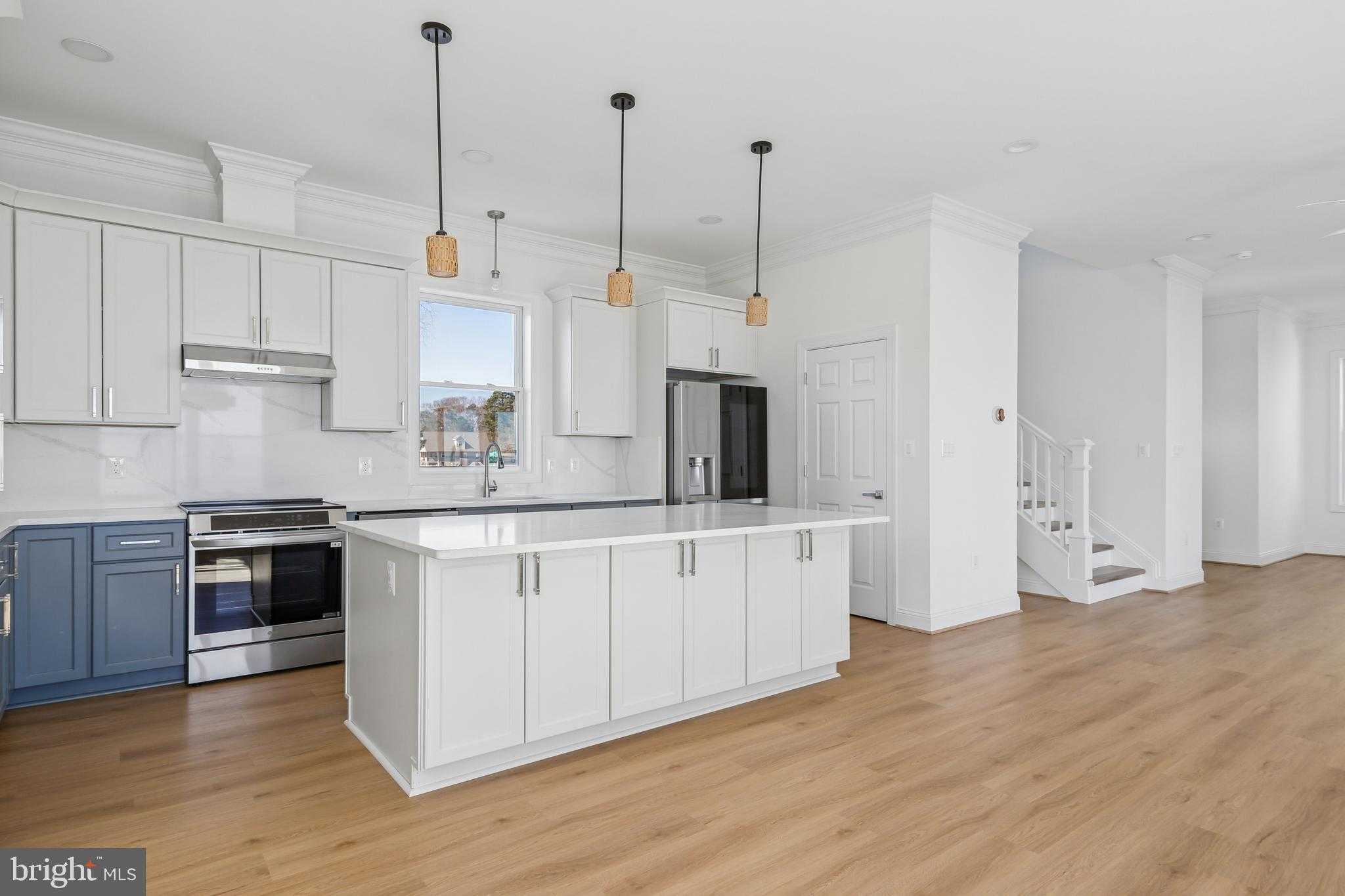 54 Shore Dr photo 15