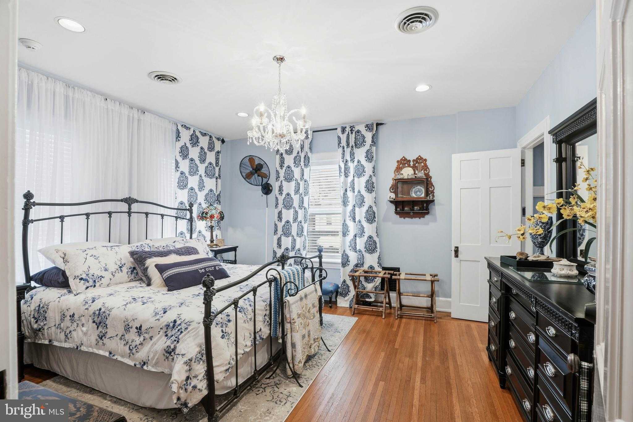 252 Frederick St photo 39