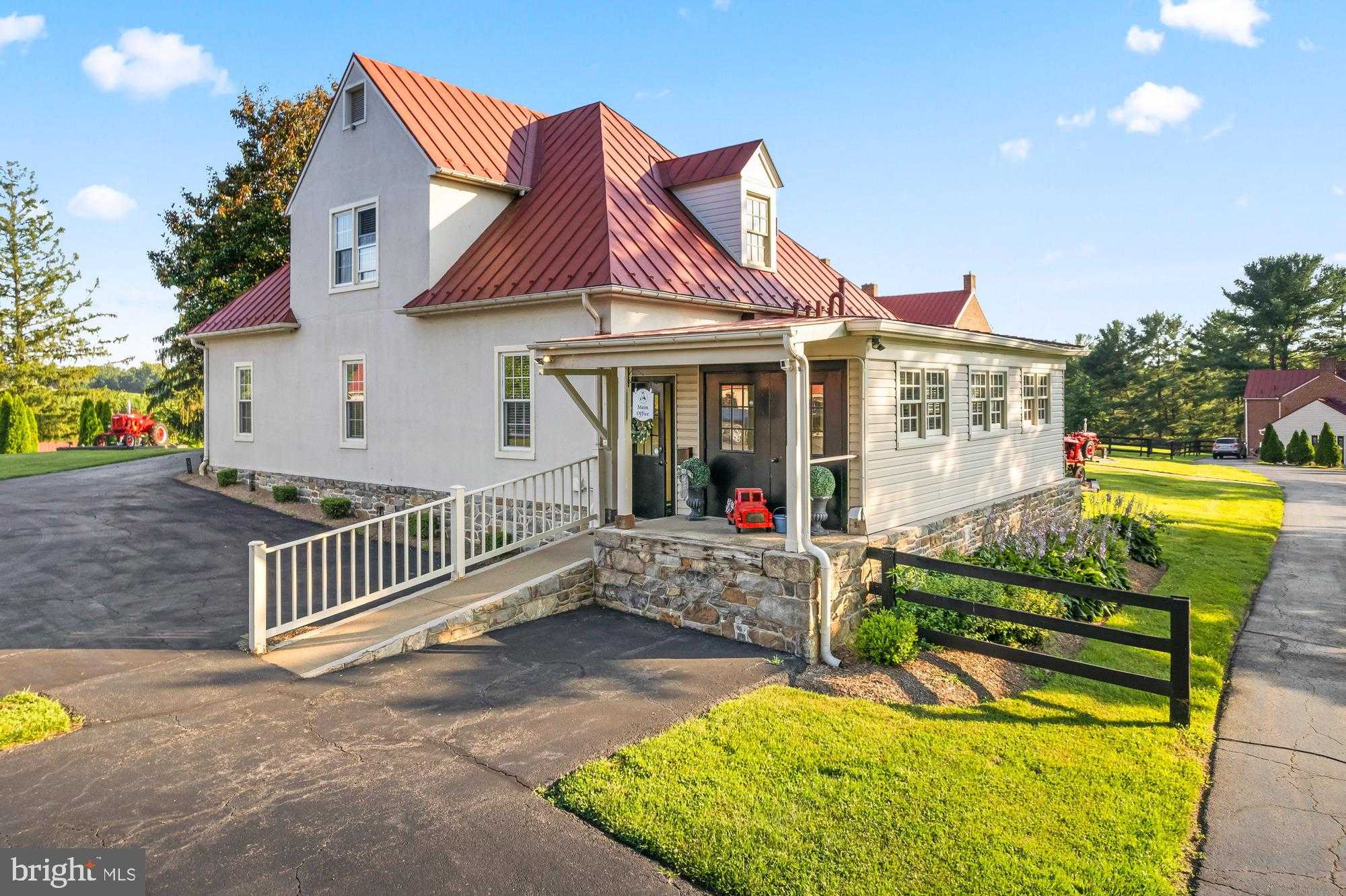 15158 Berlin Tpke photo 33