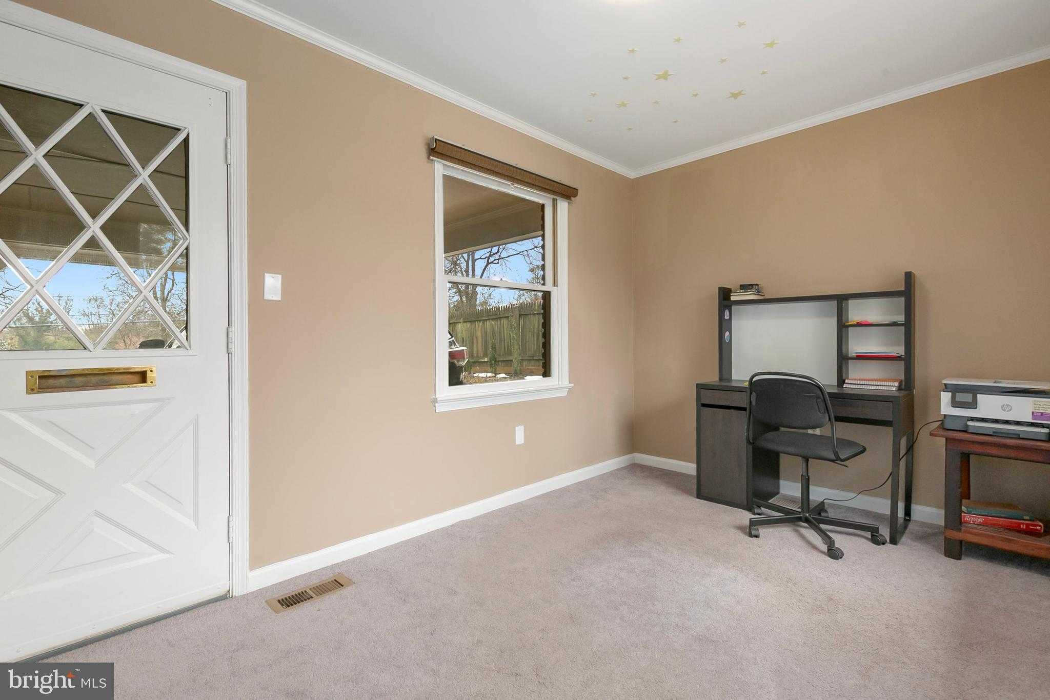 9329 Harvey Rd photo 37