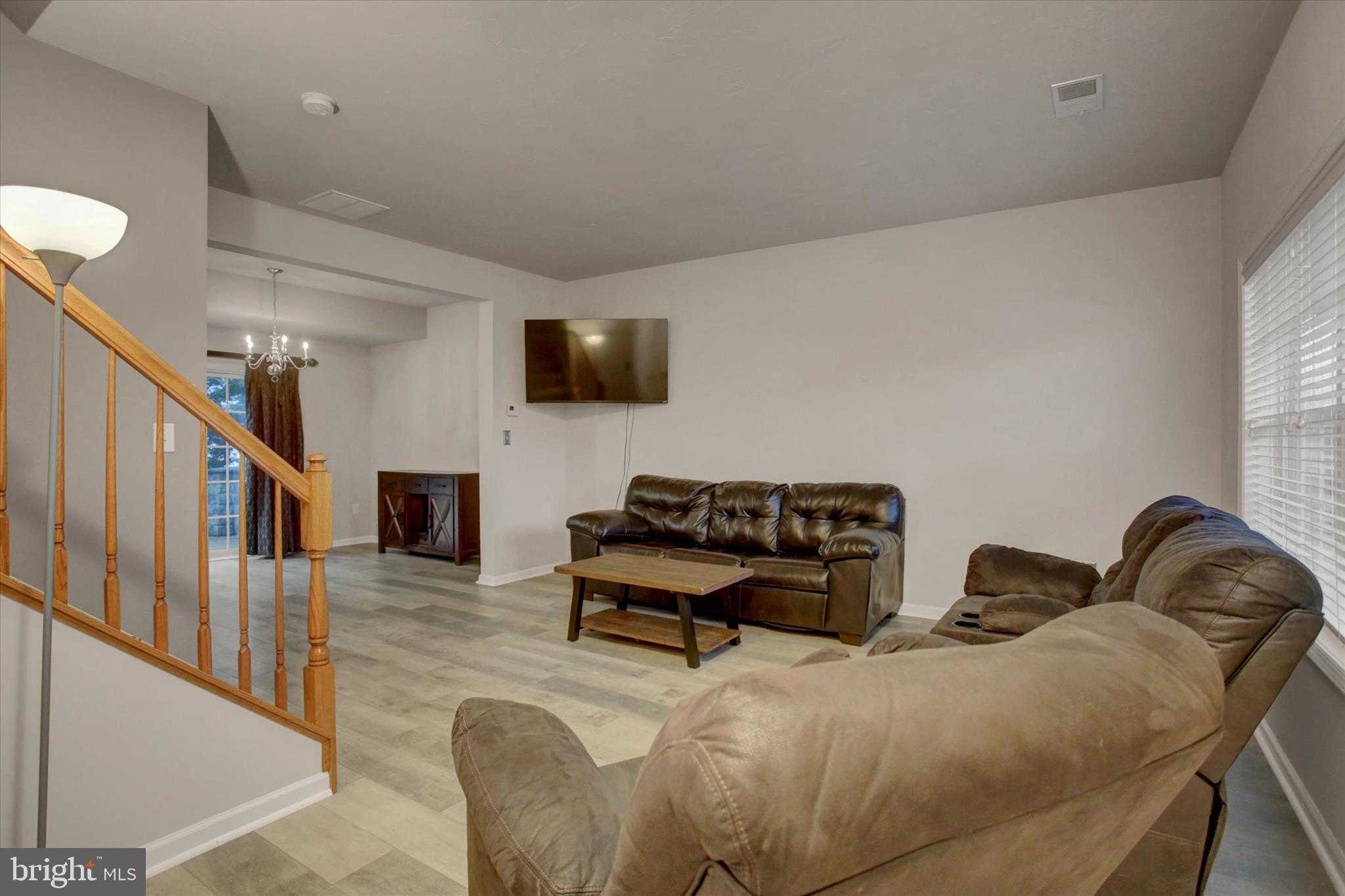 3552 Mountain Shadow Garth photo 7