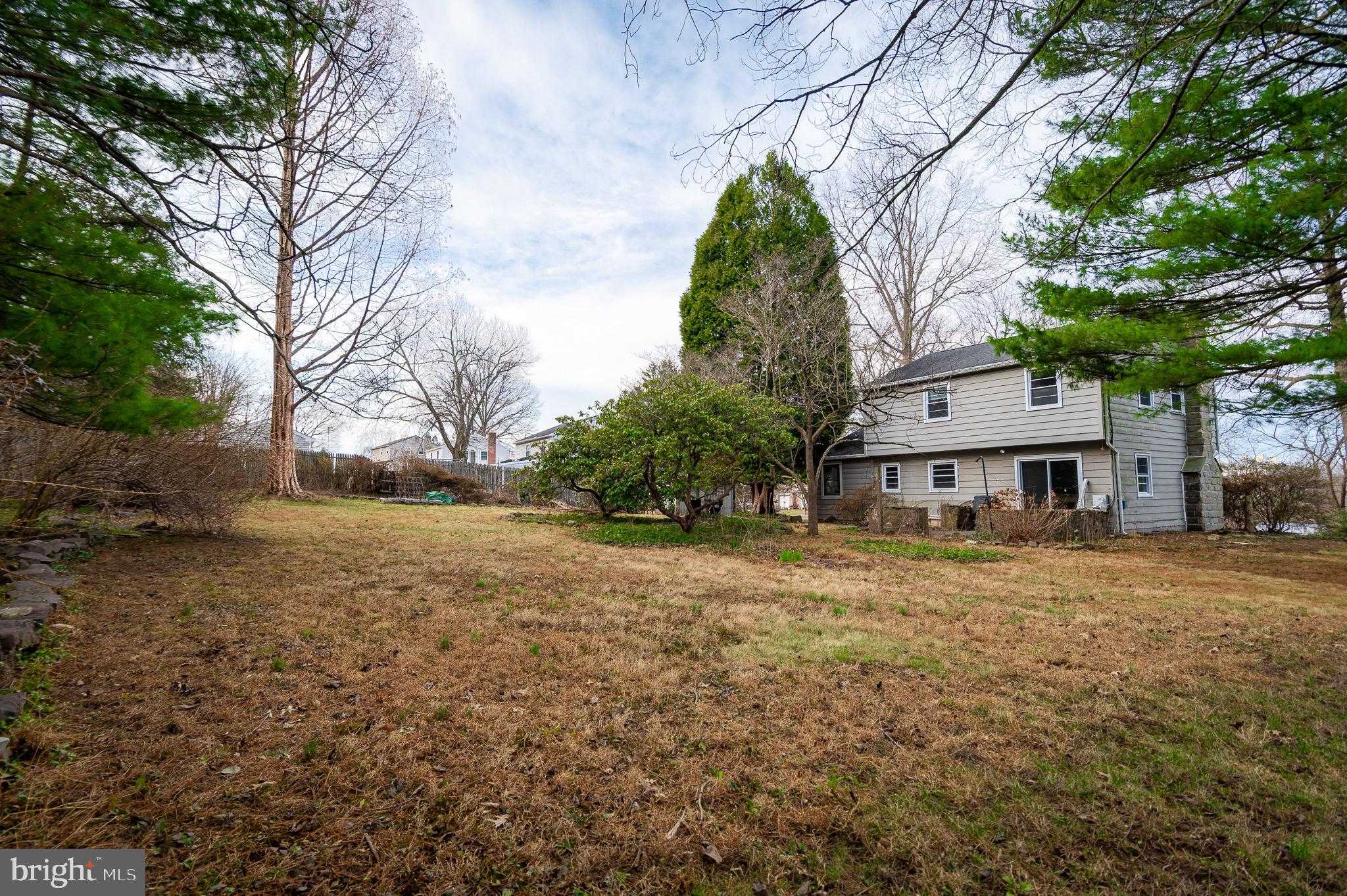 2126 Robin Ln photo 22