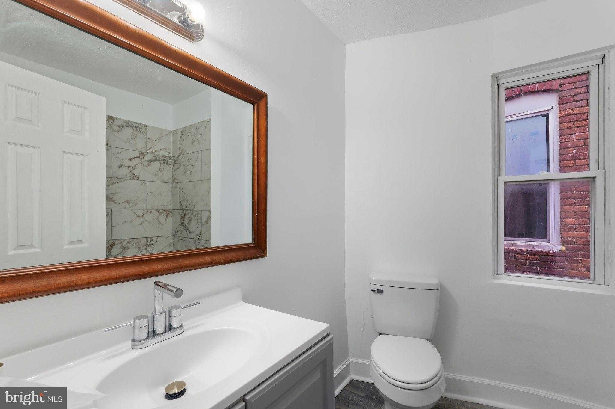 2007 E Hoffman St photo 25