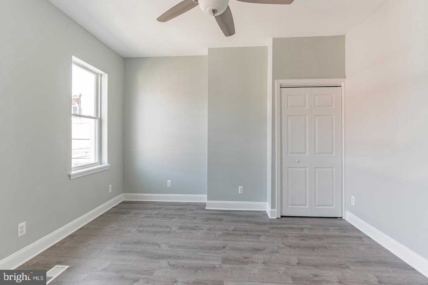 1912 Fontain St photo 23