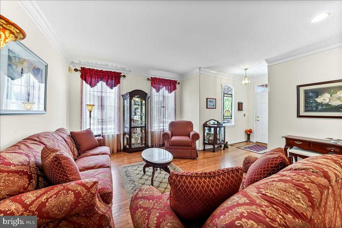 336 Carlisle Dr photo 10