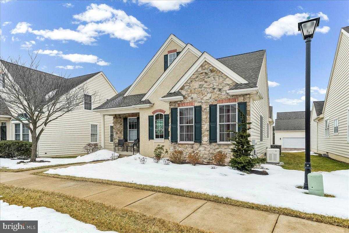 336 Carlisle Dr photo 2