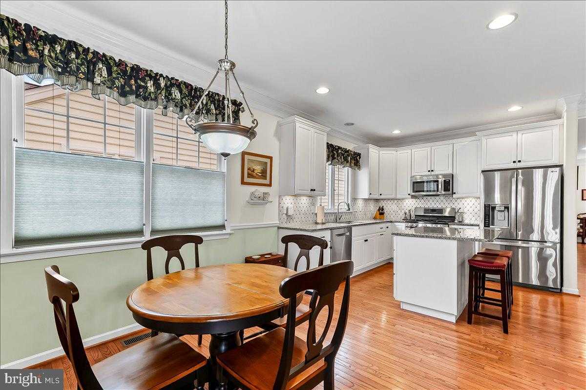 336 Carlisle Dr photo 20