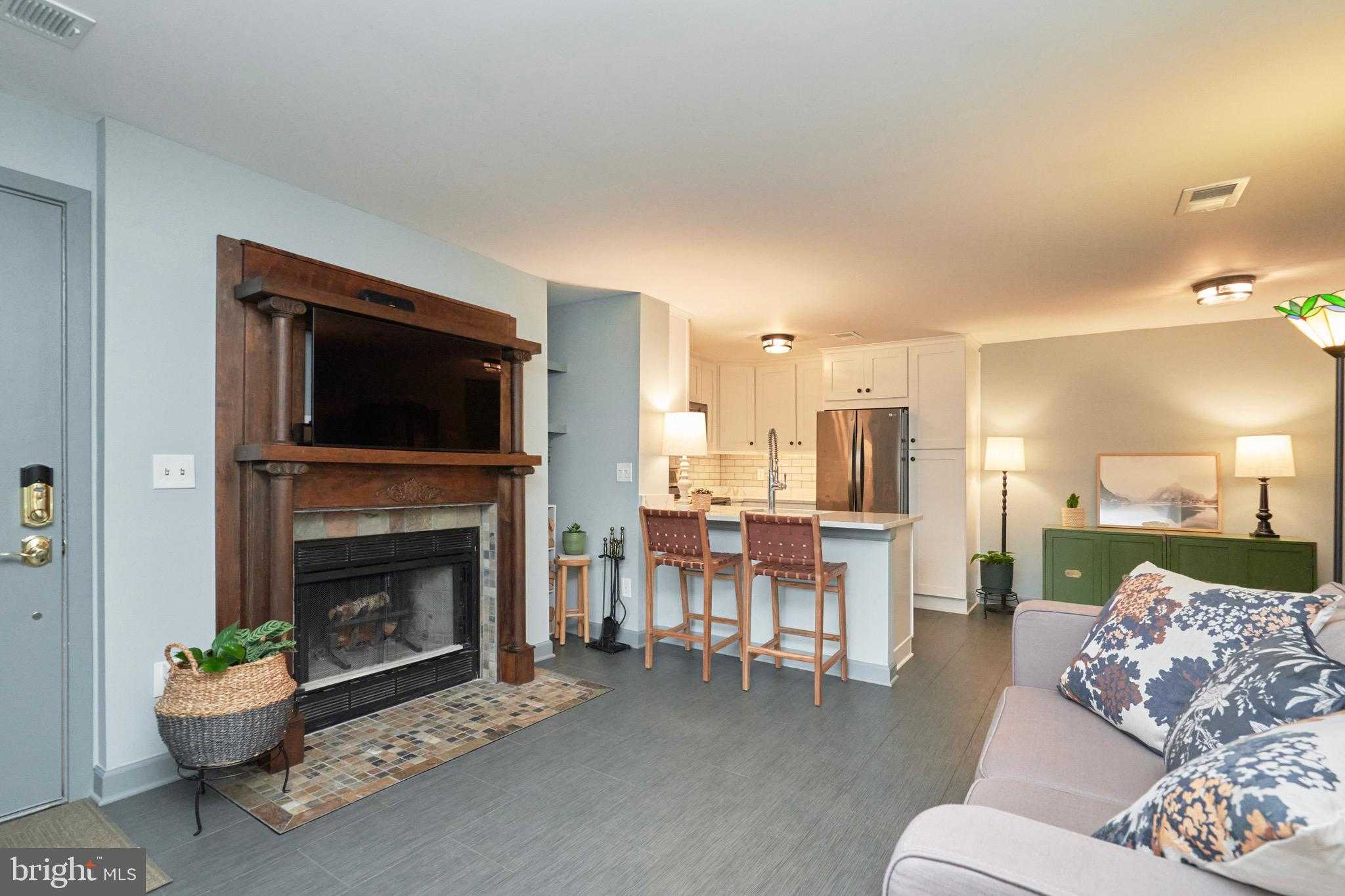 11703 Summerchase Cir photo 9