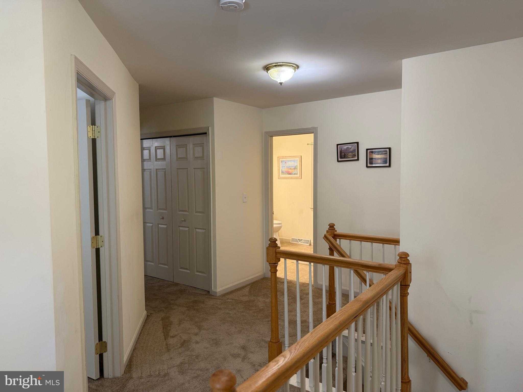 140 Thomas Dr photo 15