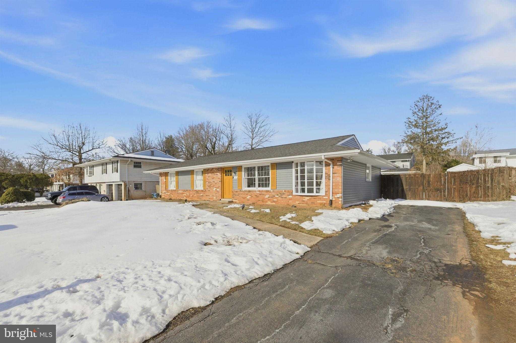 1607 N Brunswick St photo 3