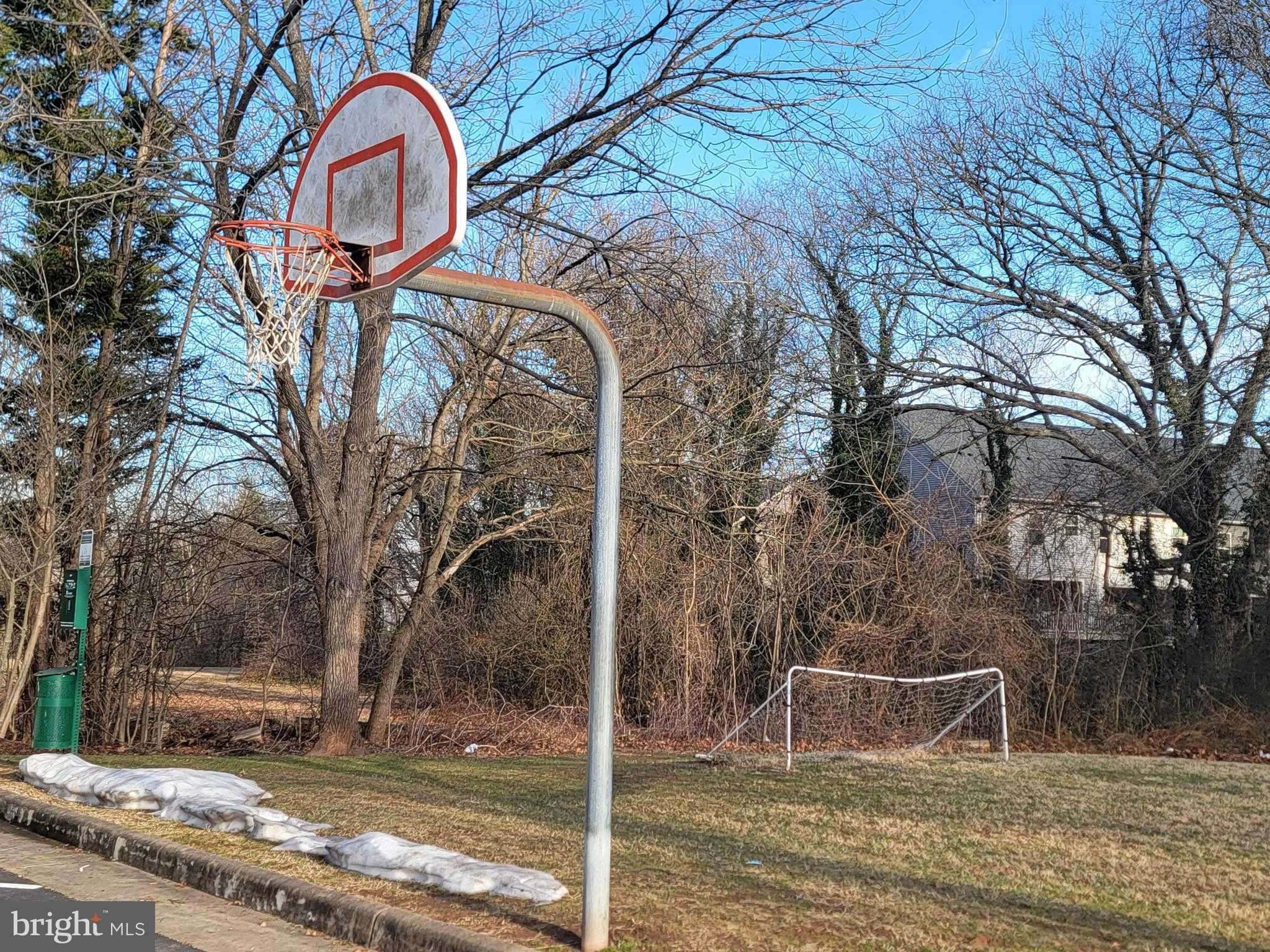 9210 Caspian Way Apt 302 photo 27