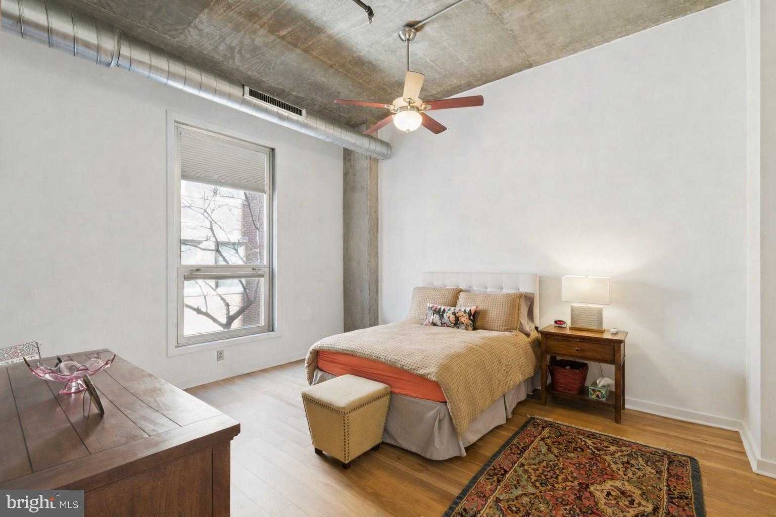 113 N Bread St Apt 3h2 photo 15