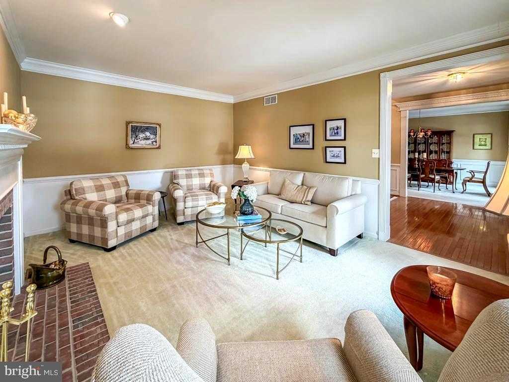 1198 Colts Ln photo 6