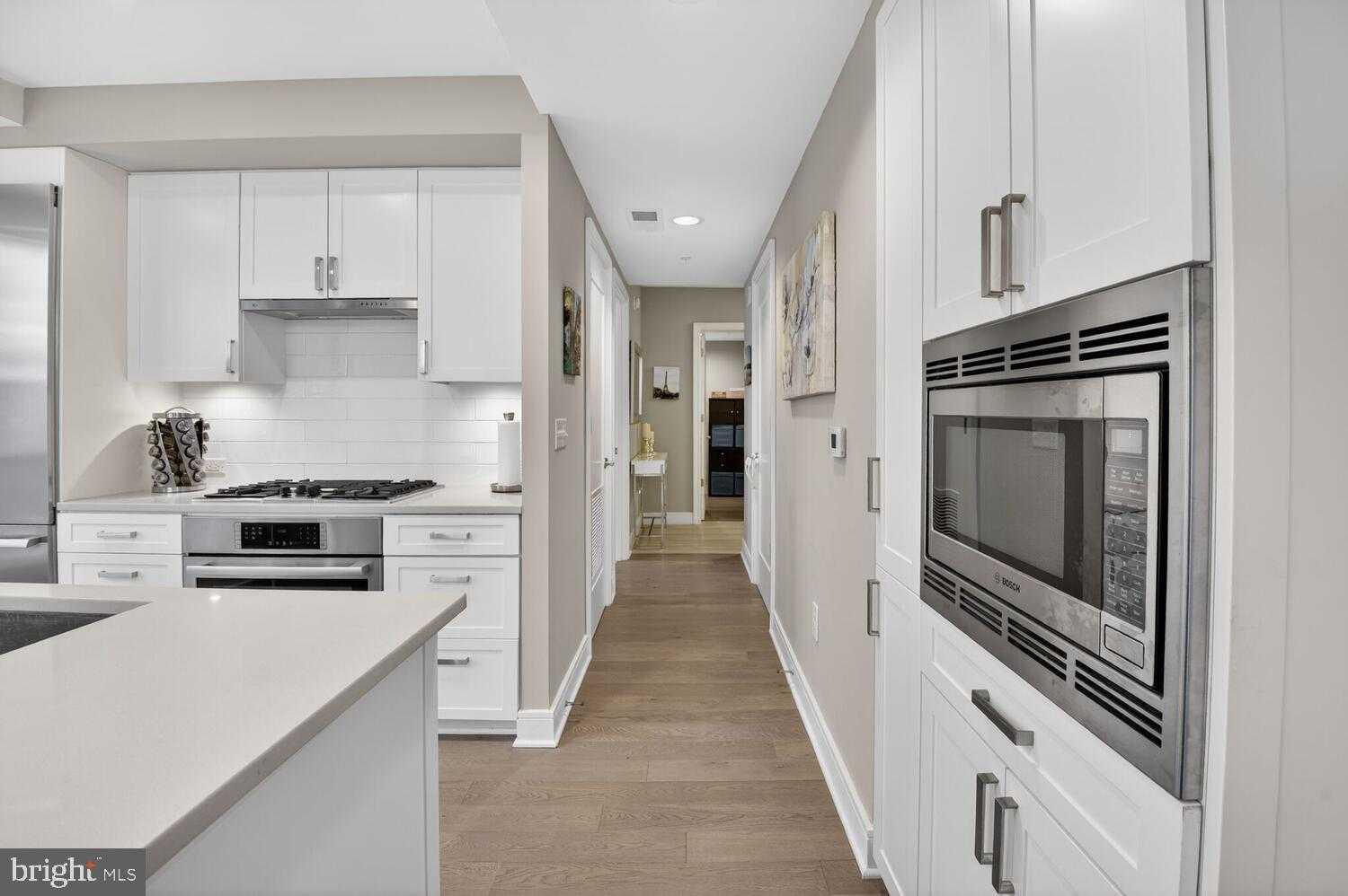 8302 Woodmont Ave Apt 203 photo 15