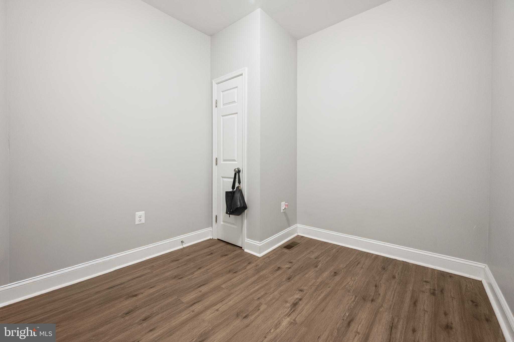 2730 Baker St photo 14