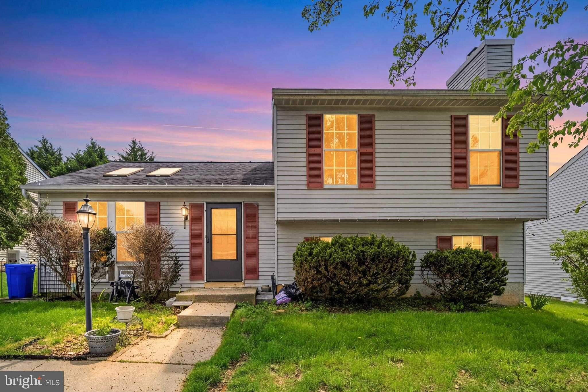 7 Briarleaf CT photo 2