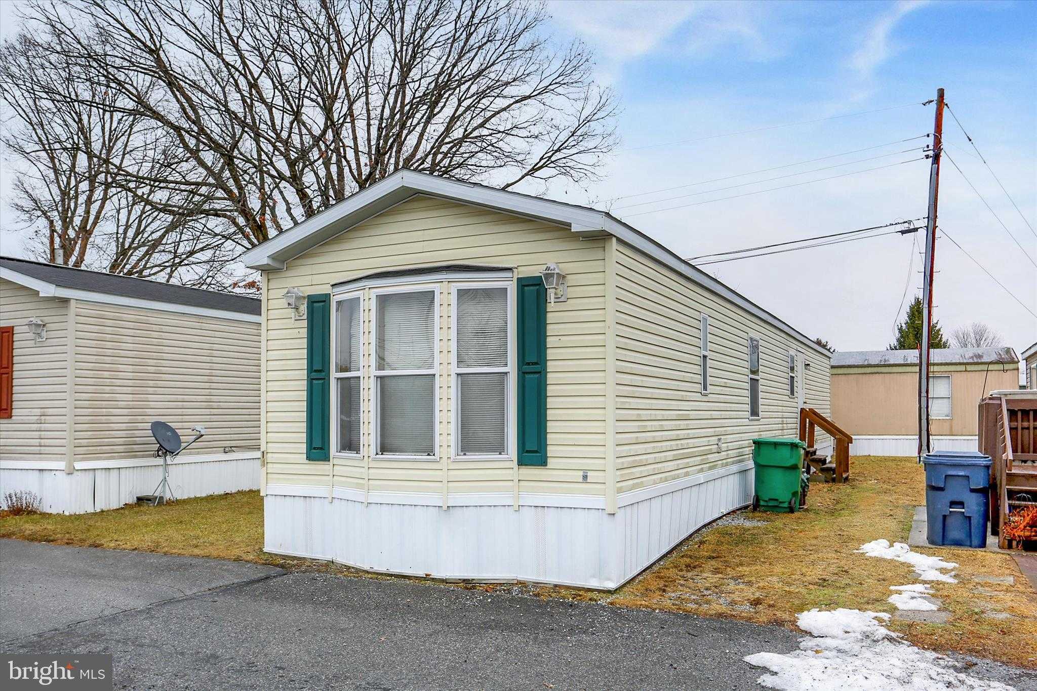 5400 Lincoln Way E photo 3