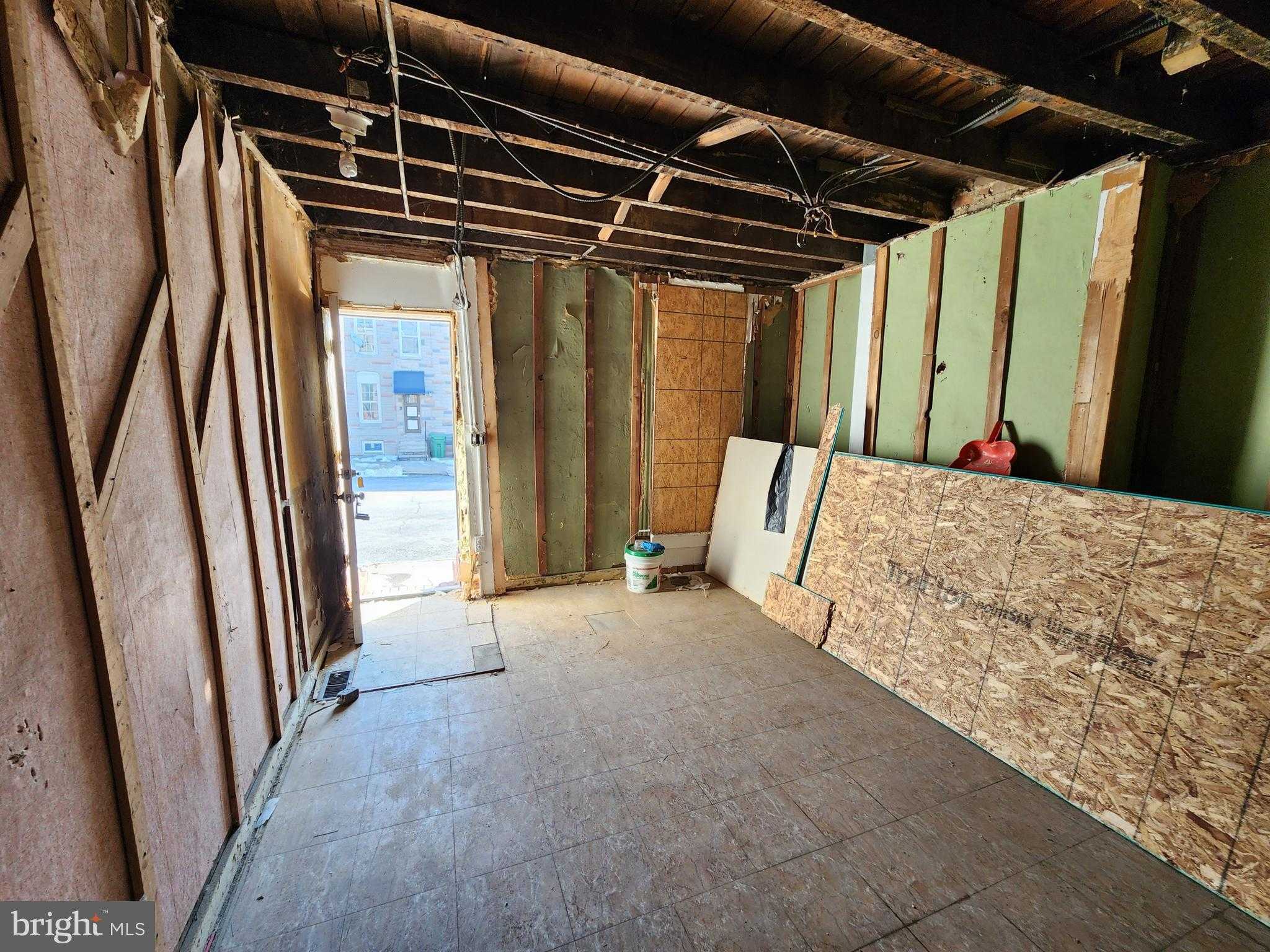 1732 Mckean Ave photo 3