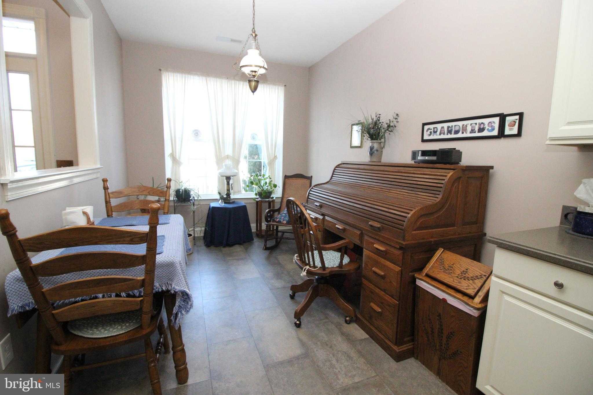 175 Reagan Dr photo 7