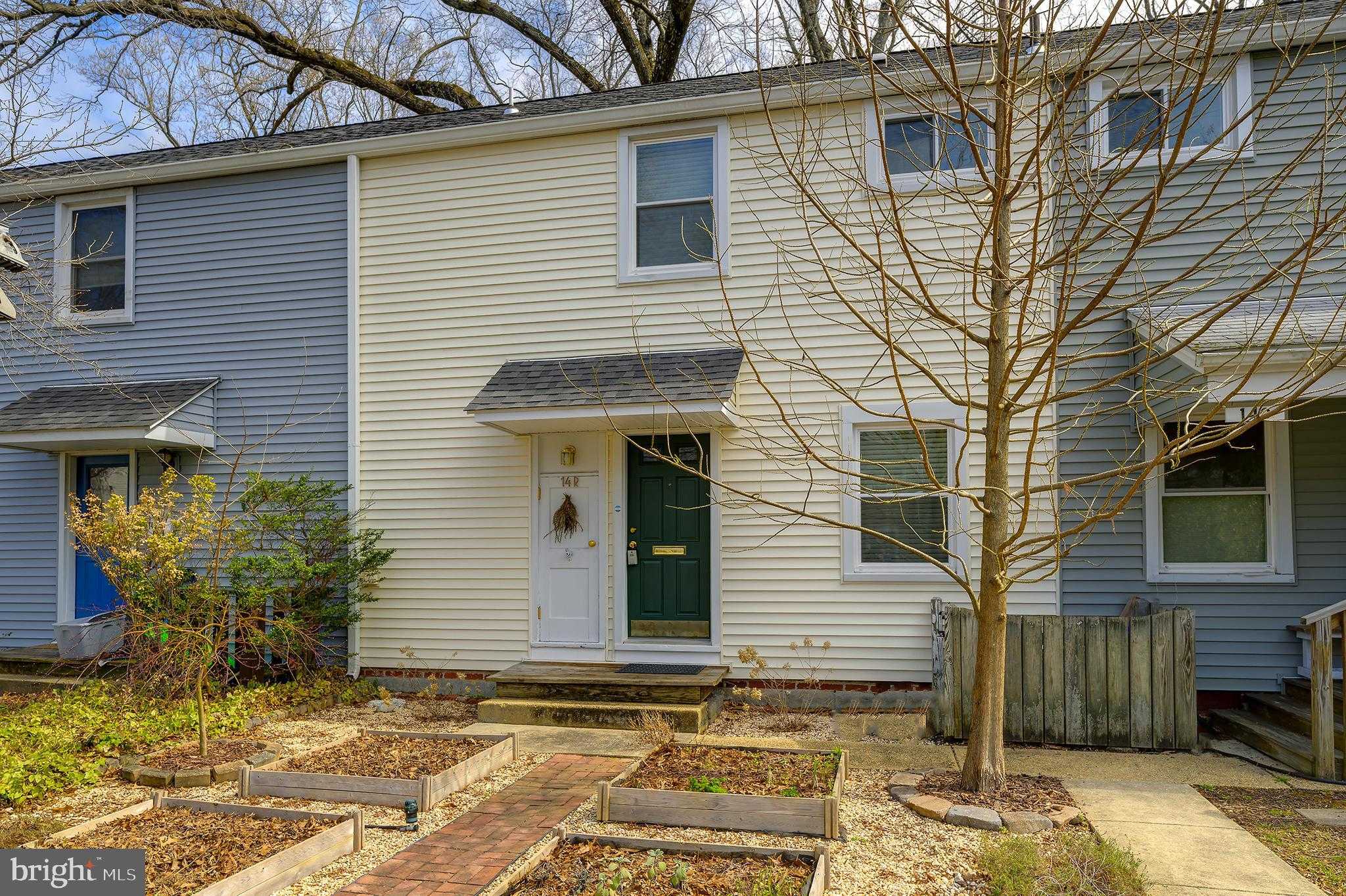 14 Laurel Hill Rd photo 3