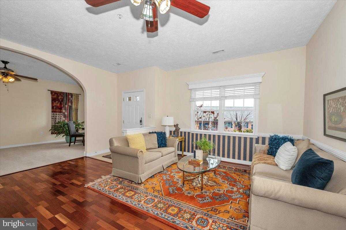 319 Sunbrook Ln photo 7