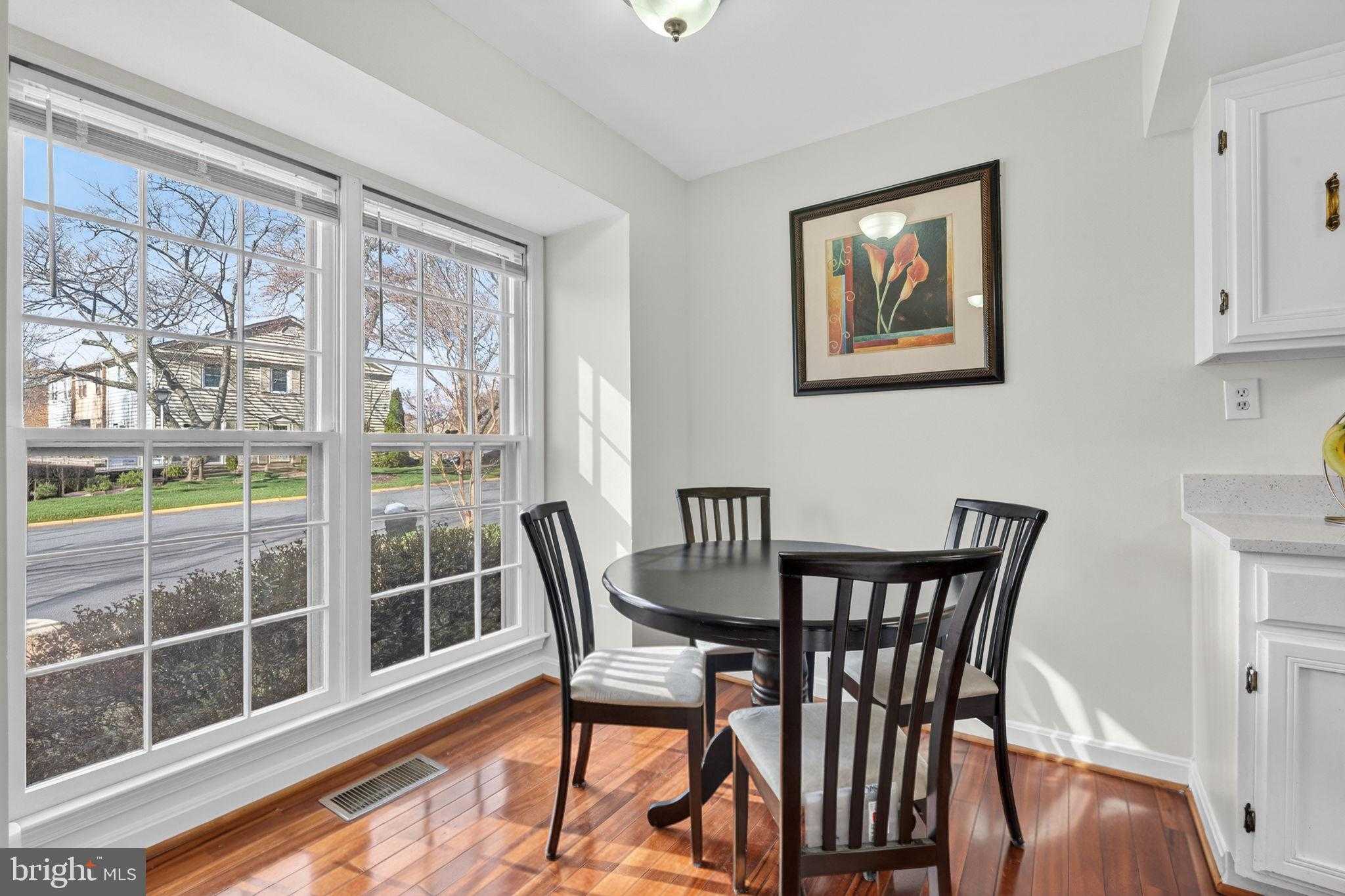 20017 Spur Hill Dr photo 2