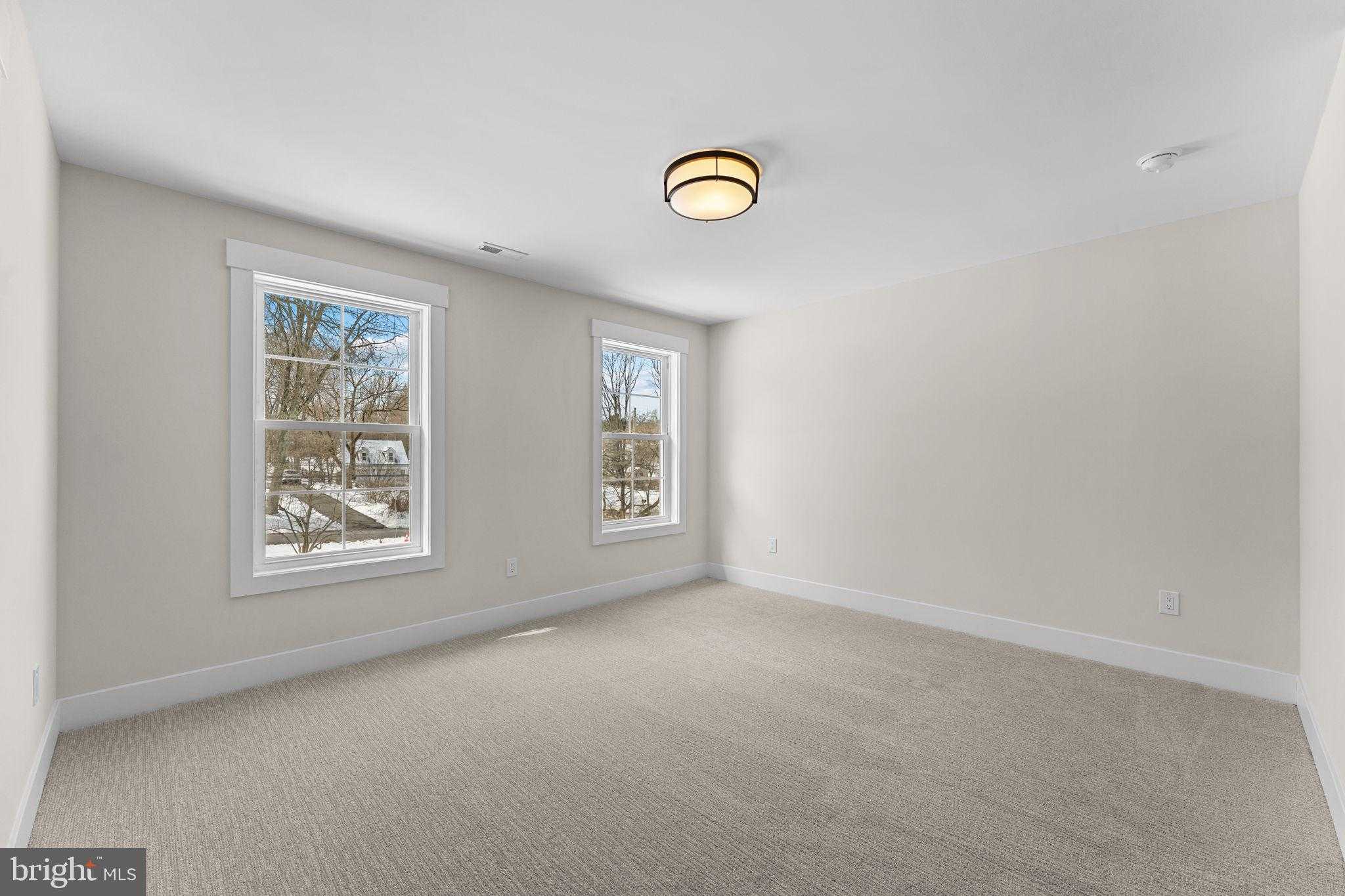 17 Hickory Ln photo 40