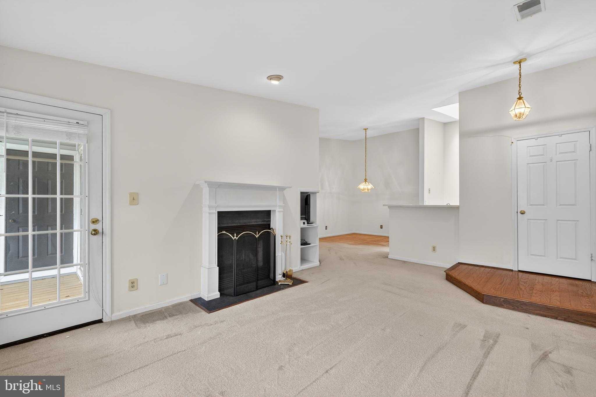 7504 Ashby Ln Unit L photo 5