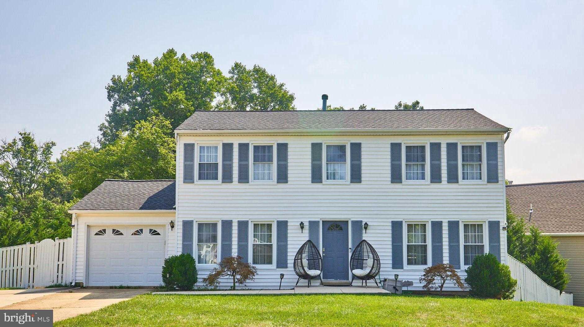 9609 Podium Dr, Vienna