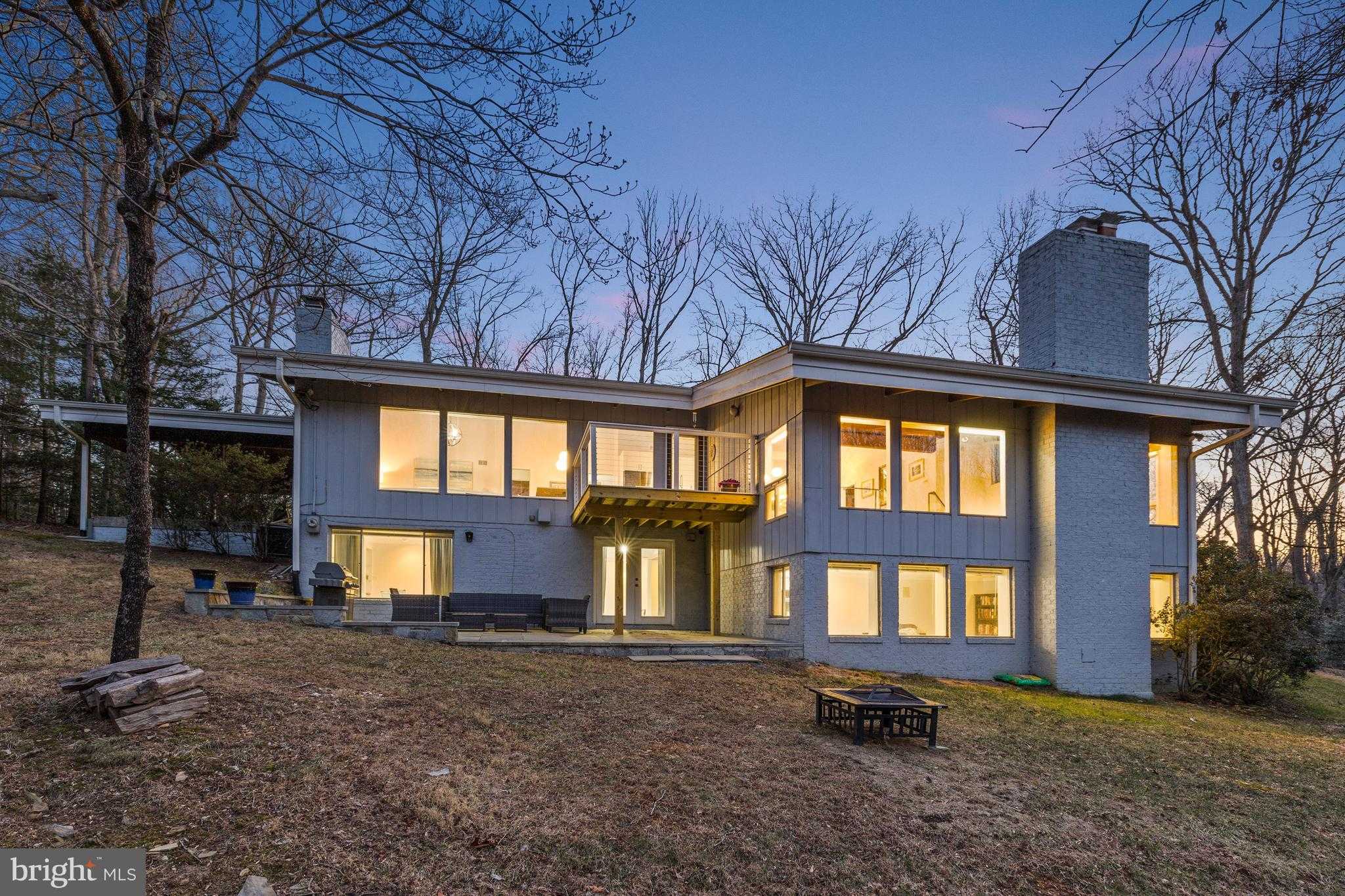 10611 Allenwood Ln photo 2