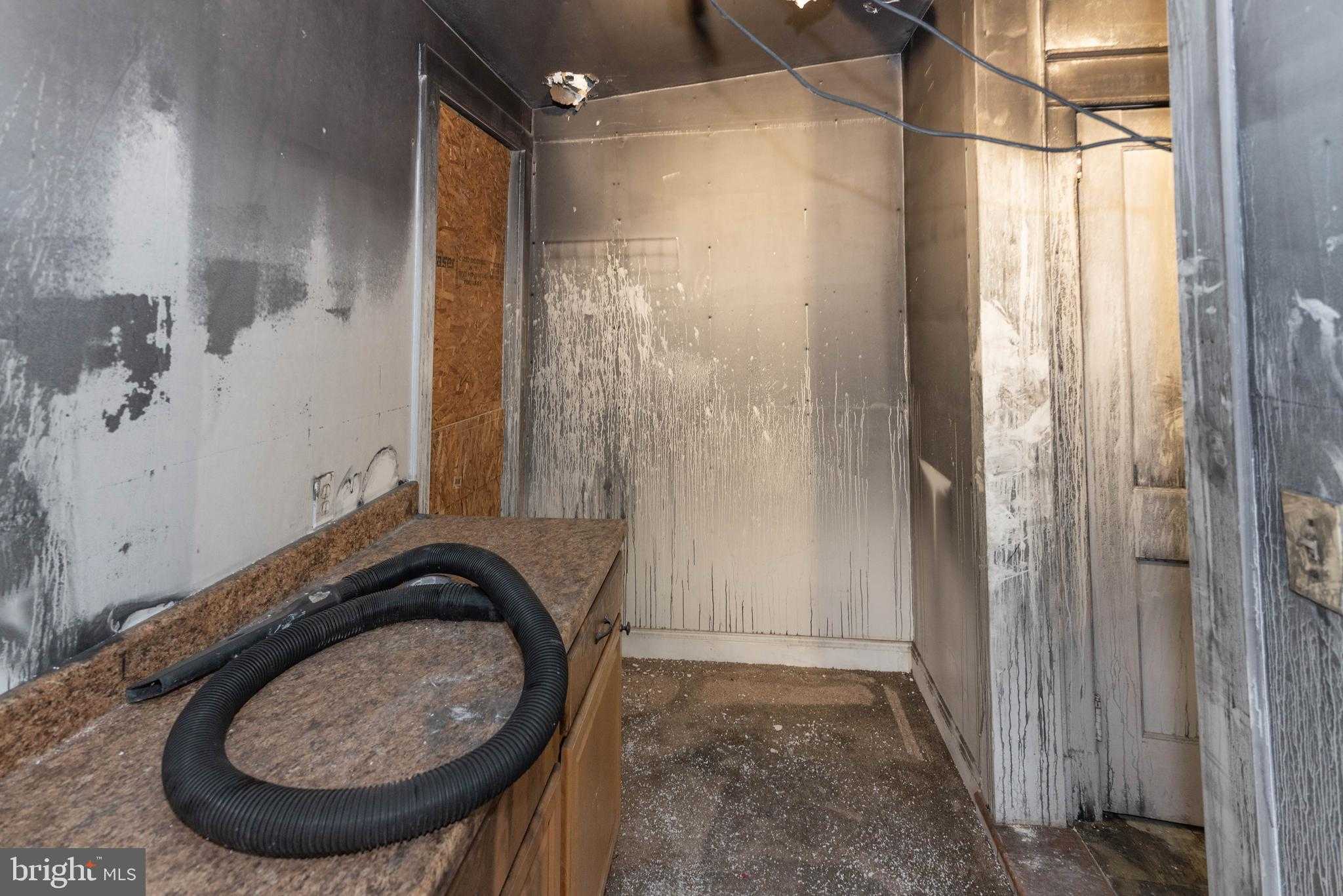 2314 South Rd photo 42